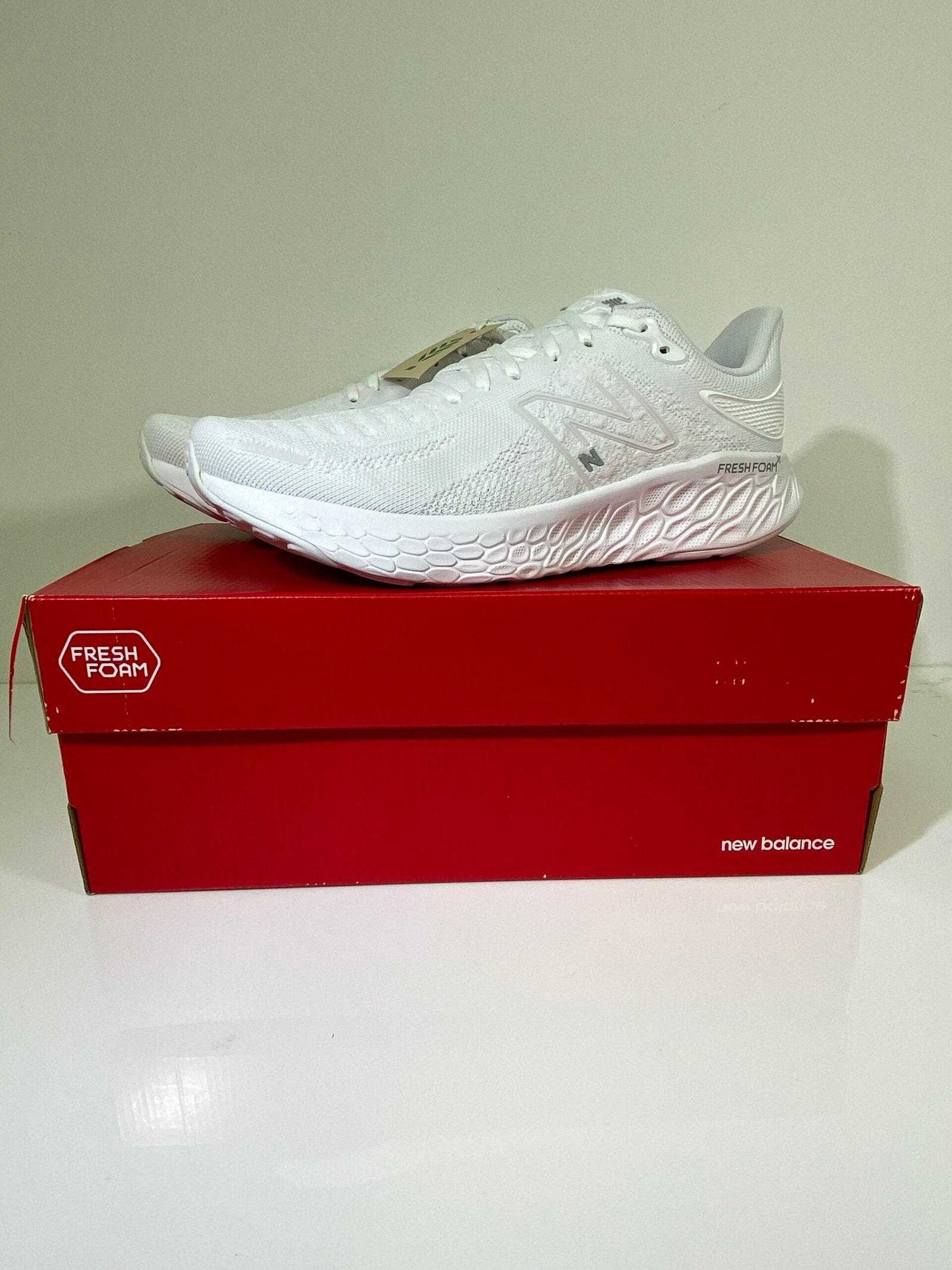New Balance Fresh Foam X More v4 x NYC Marathon Tamanho US 11 / BR 43 - Imagem 3