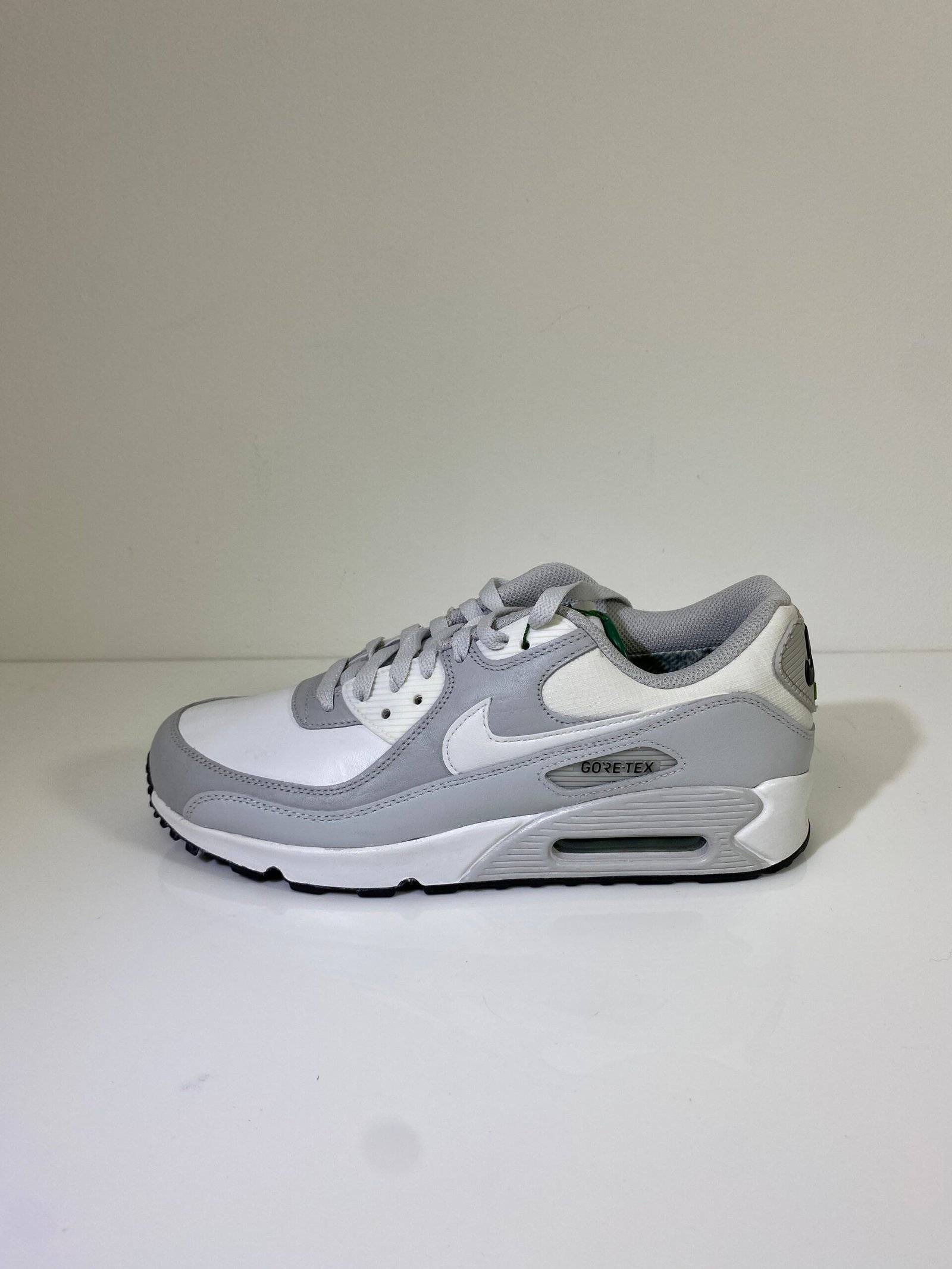 Nike Air Max 90 GTX Gore-Tex Photon Dust Tamanho US 8.5 / BR 40