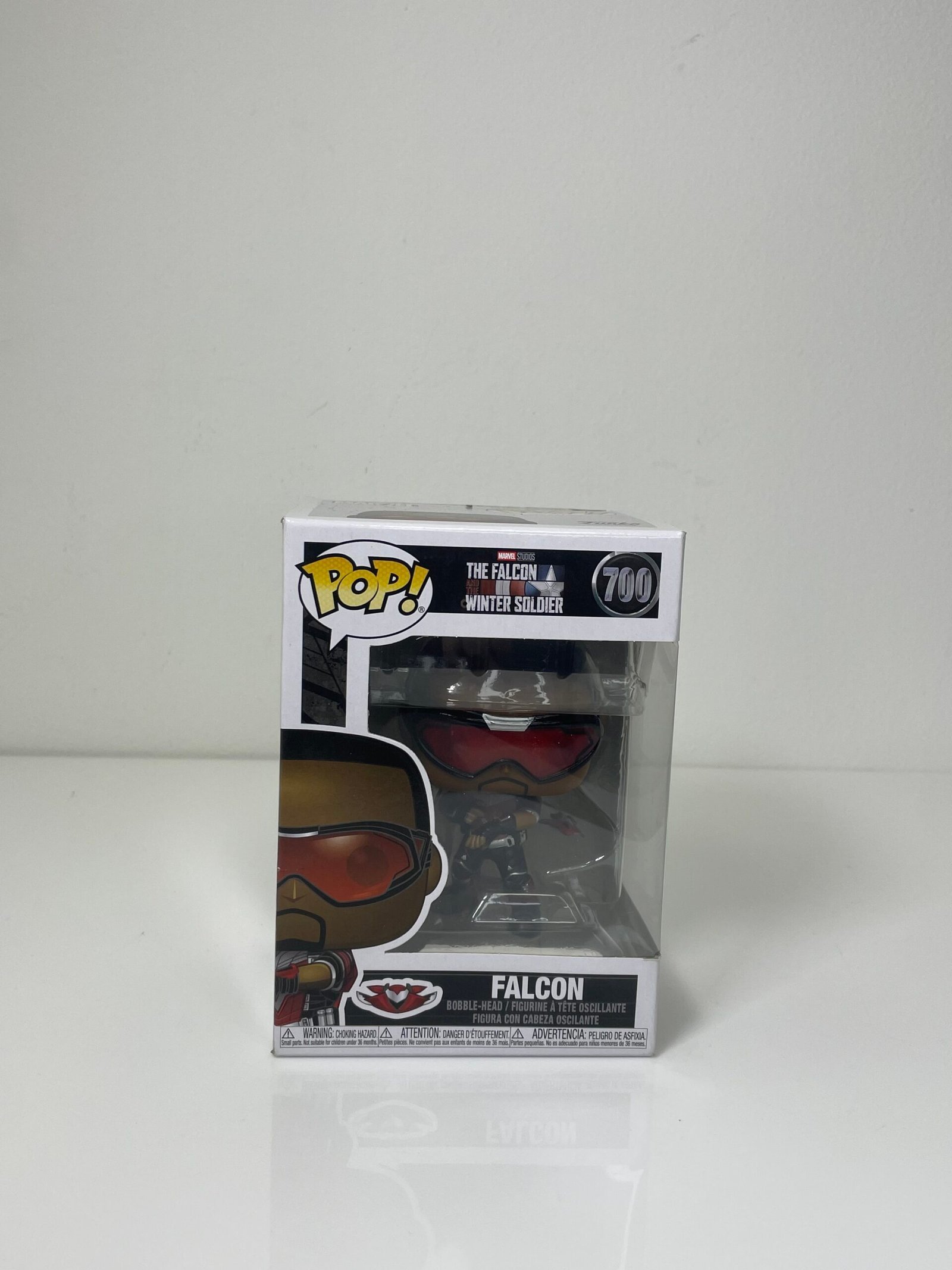 Funko POP! The Falcon and the Winter Soldier - Falcon (700) - Produto na Caixa Original - Segunda Unidade