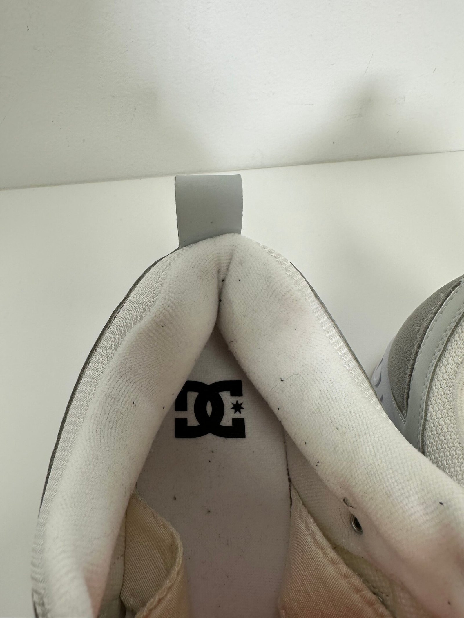 Tênis DC Lukoda Skate Inspired White / Orange - US 12 / BR 43 - Imagem 6