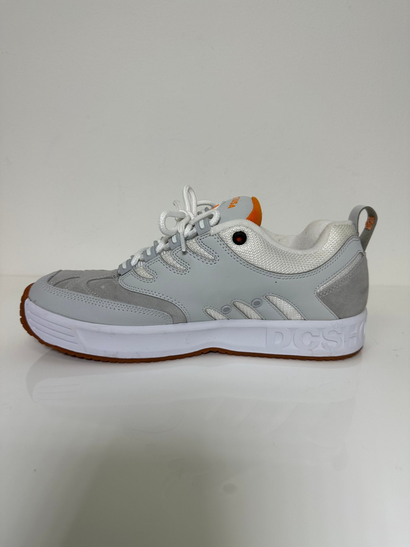 Tênis DC Lukoda Skate Inspired White / Orange - US 12 / BR 43 - Imagem 9