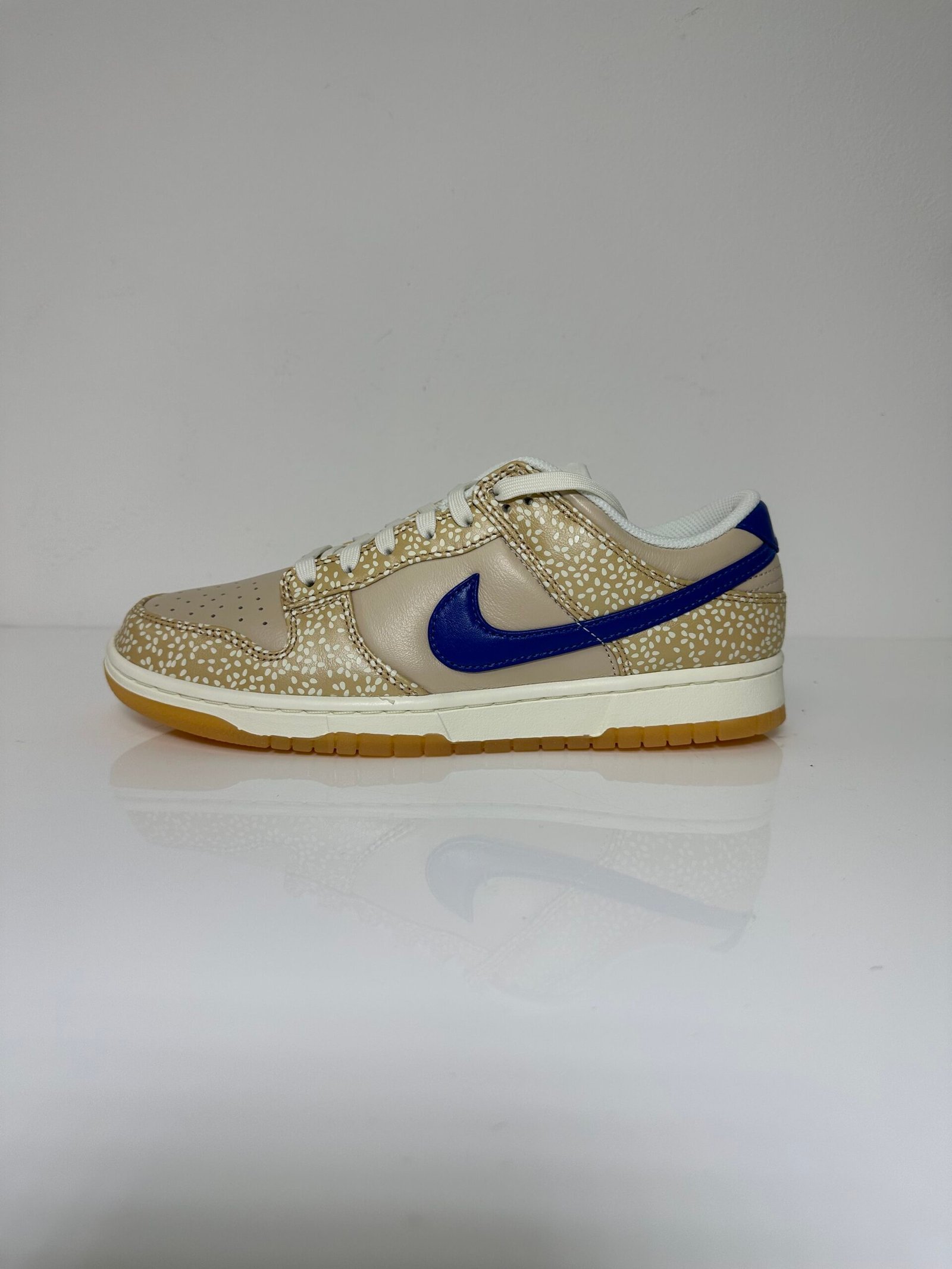 Tênis Nike Dunk Low PRM Masculino - Sesame / Blue Jay - US 9,5 / BR 41