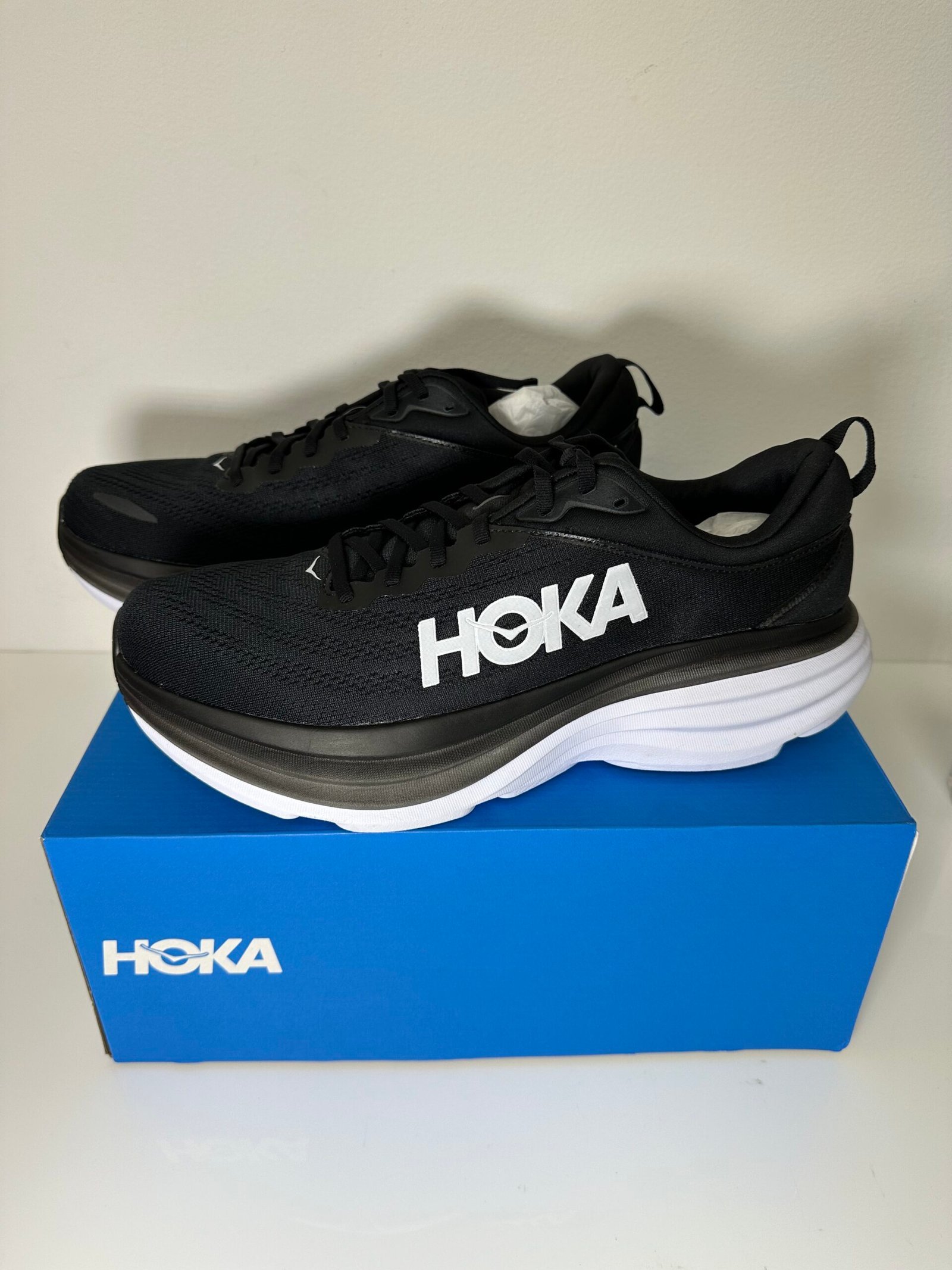 Tênis Hoka Bondi 8 Masculino - Black / White - US 11 / BR 43 - Imagem 2