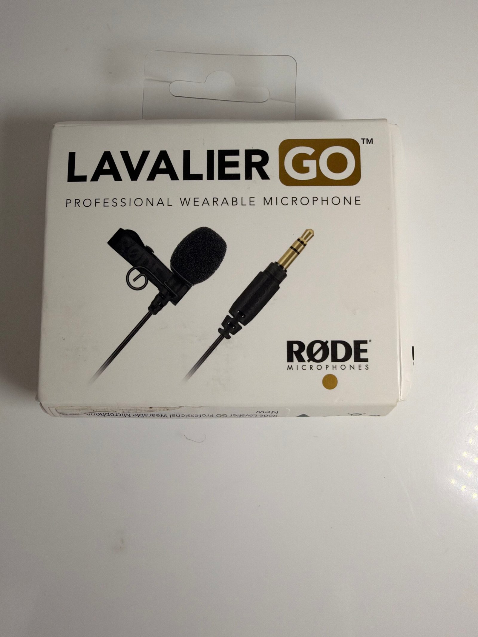 Movo LV1-USB Lavalier Microphone for Camera, Lapel for iPhone and Android Smartphones, Body Lav Mic, Clip On Microphone for 3.5mm, Shirt Lapel Mic for Phone, GoPro, Interview,