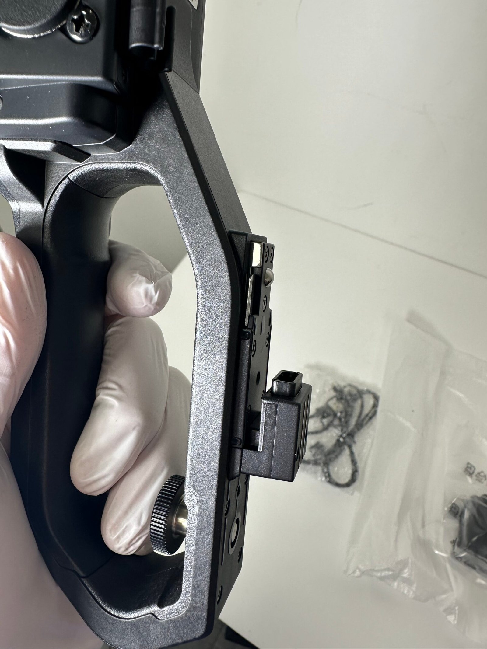 Panasonic VW‑HU1 Detachable Handle Unit l Empunhadura removível - Novo (Open Box) - Imagem 3