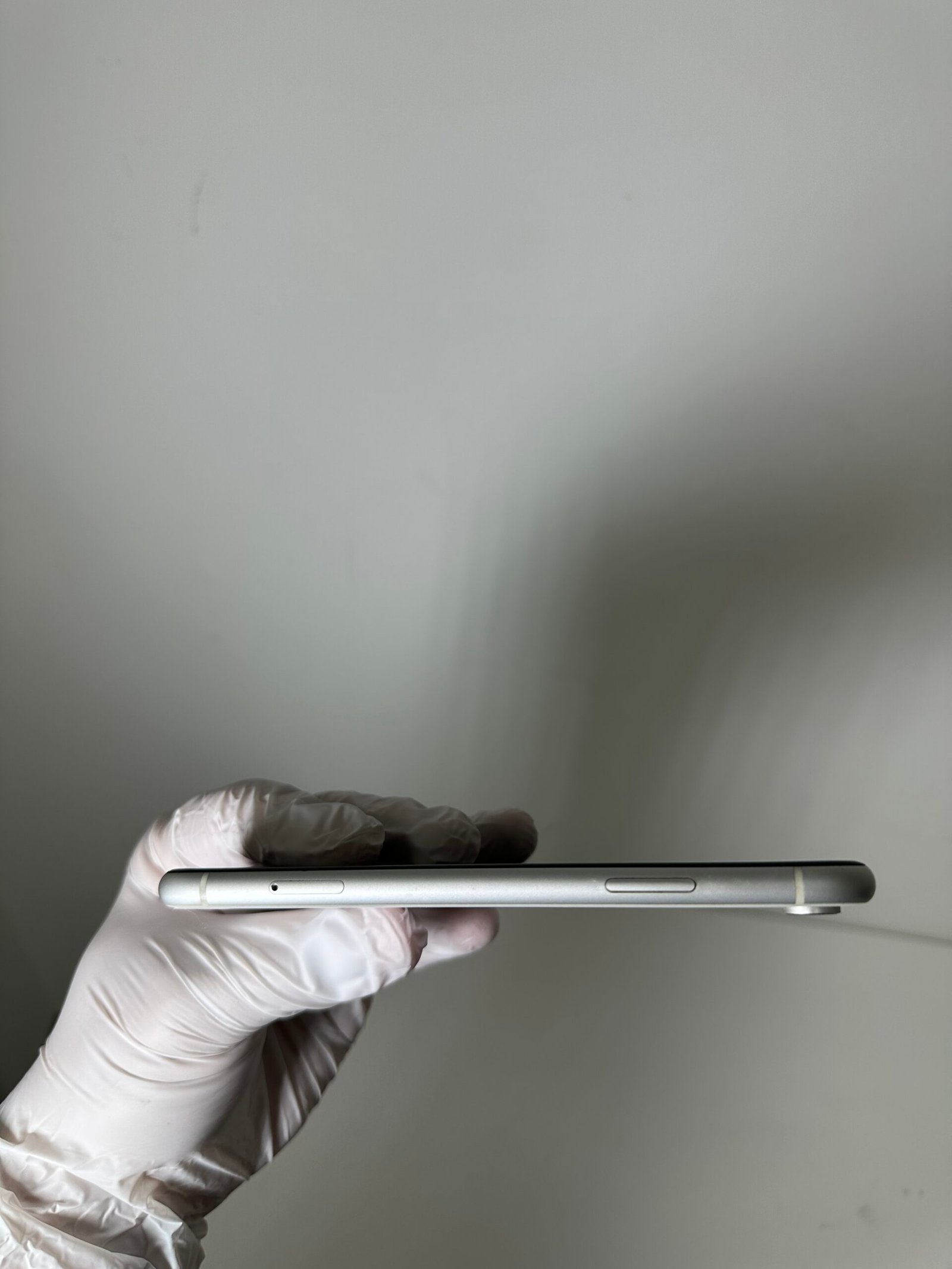 Iphone XR 64Gb White - Condição: Regular (B) - Imagem 2