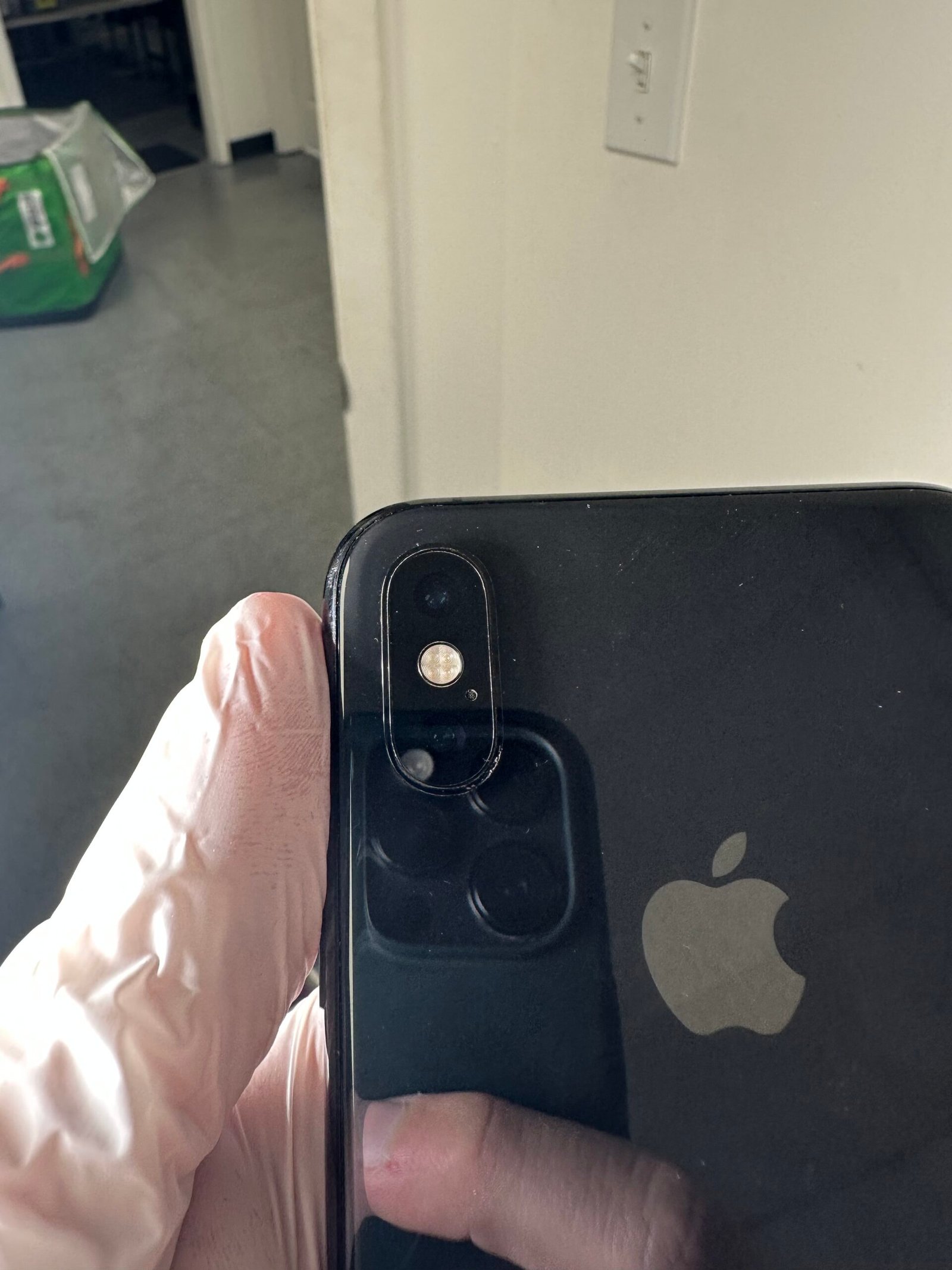 Iphone XS 64Gb Space Grey - Condição: Boa (B+) - Imagem 5