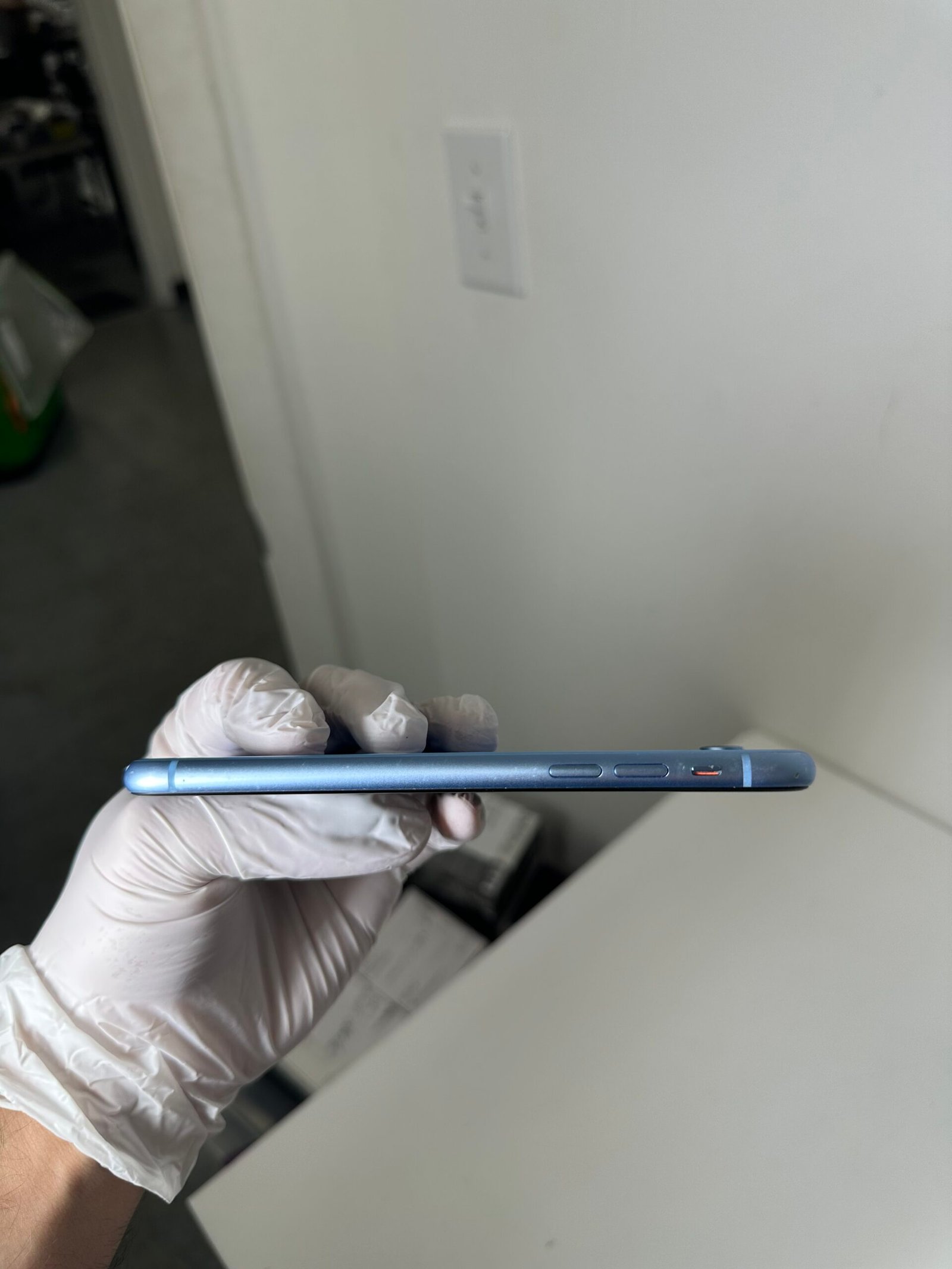 Iphone XR 64Gb Blue - Condição: Regular (B) - Imagem 2