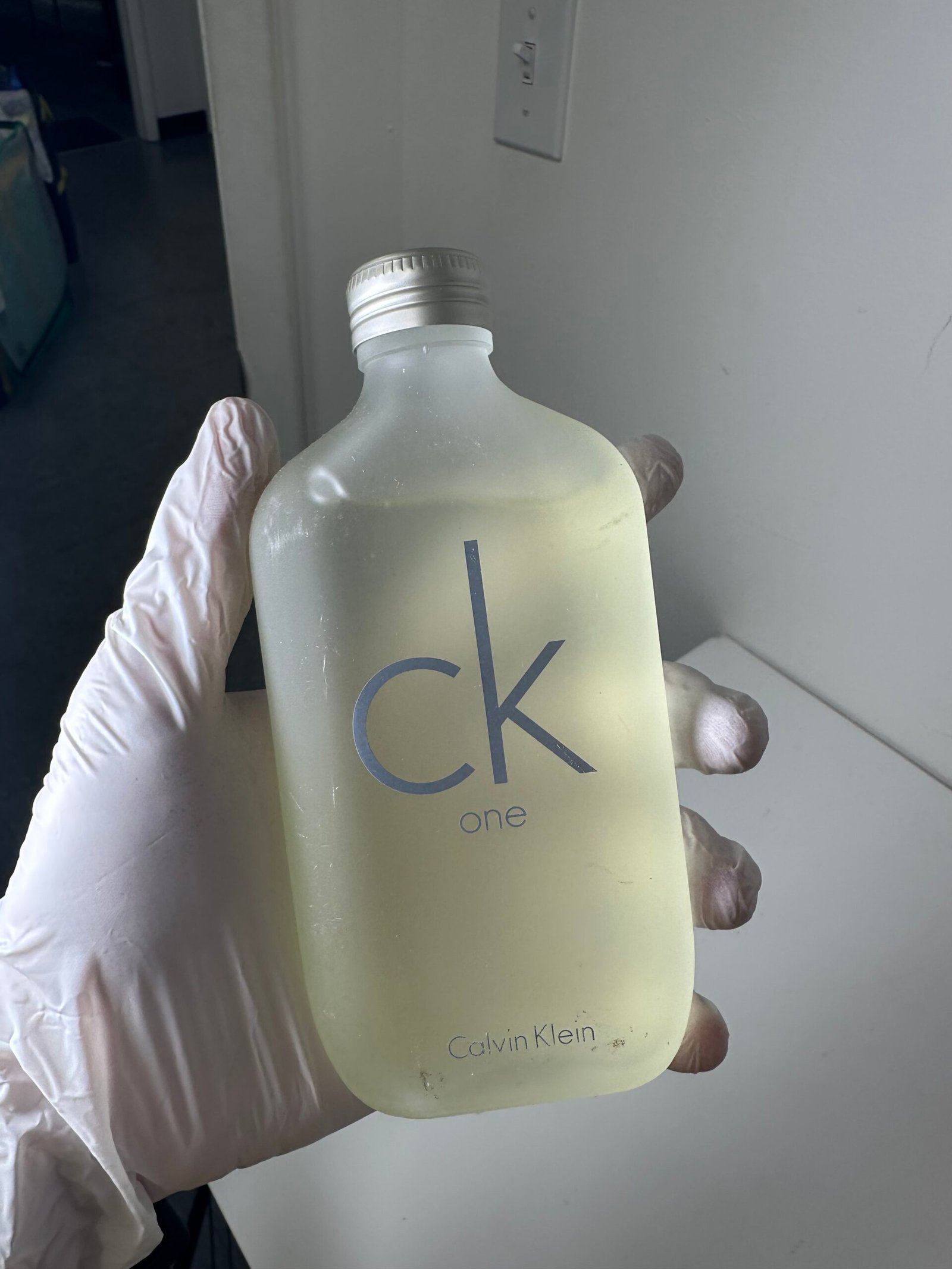 Calvin Klein - Ck one 200ml - Perfume Masculino - Novo (sem caixa) - Imagem 2