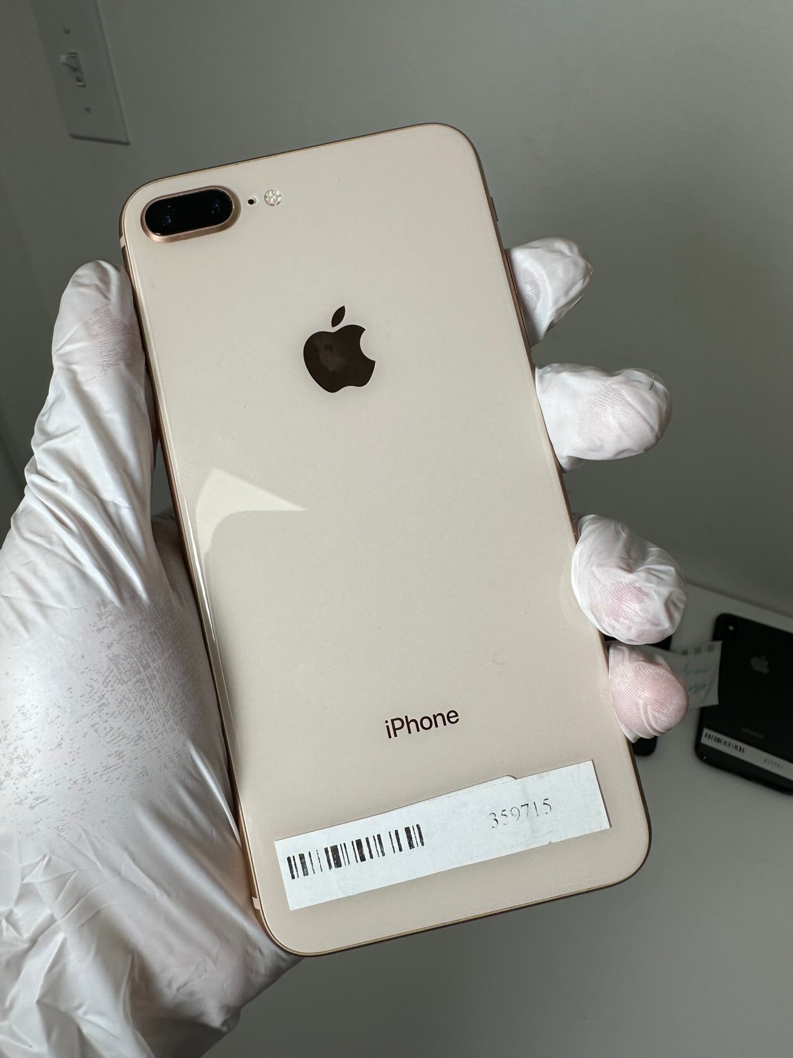 Iphone 8 Plus 64Gb Gold - Condição: Boa (B+) - Imagem 4