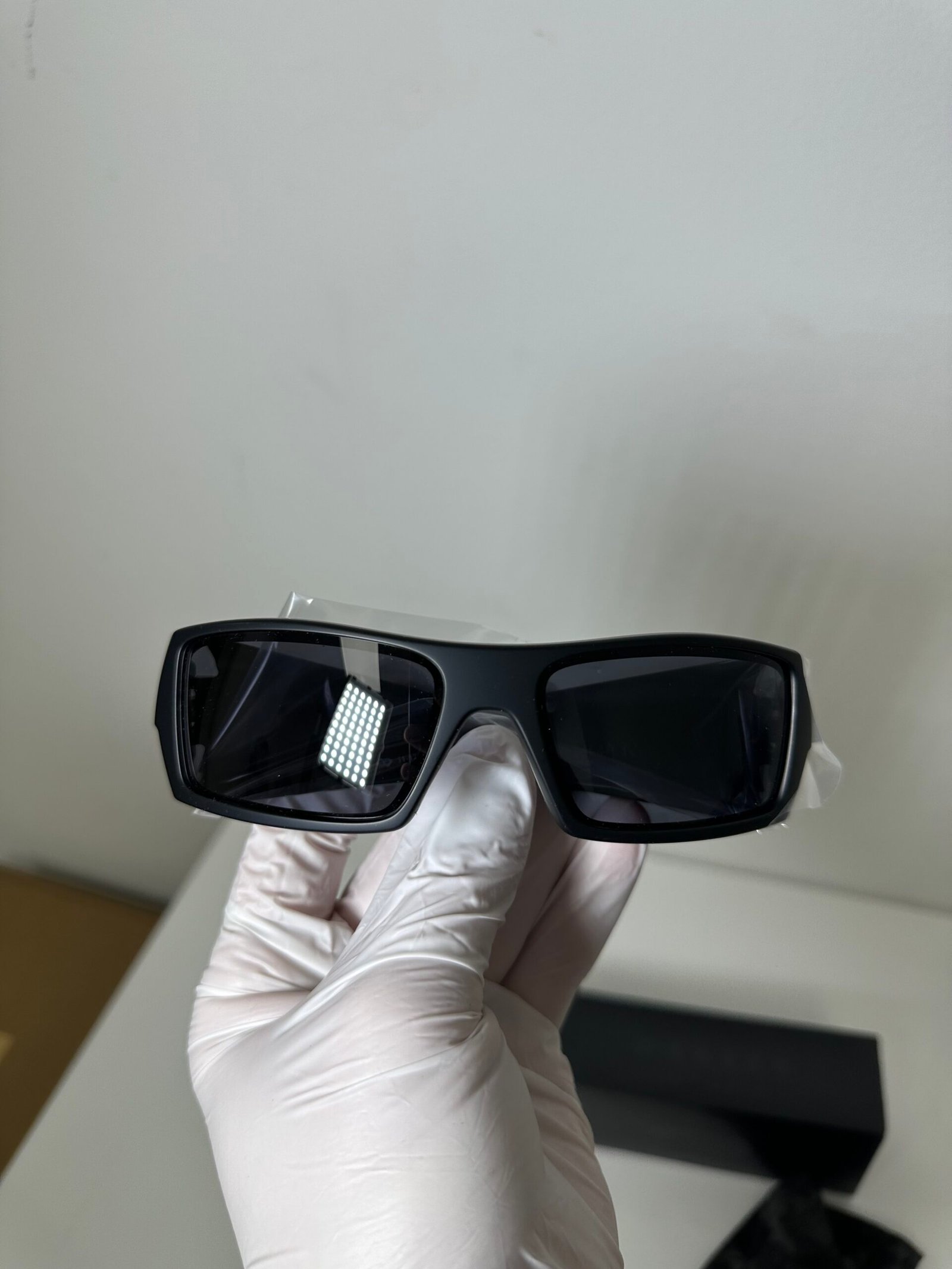 Oakley Gascan OO9014 Rectangular Sunglasses - Matte Black - Imagem 2