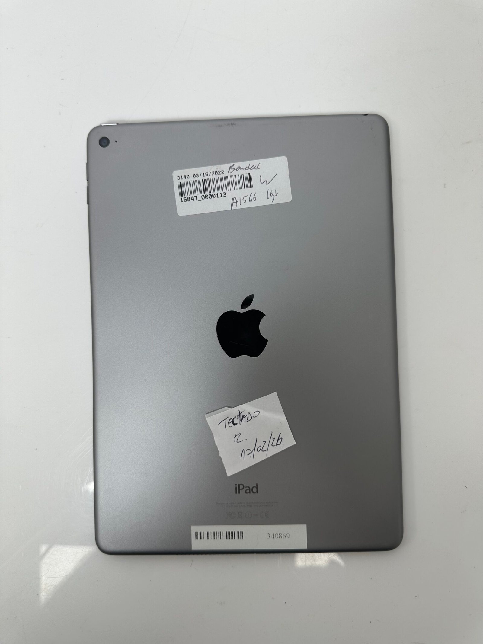 Apple iPad (2th Generation) 16GB Space Gray - Condição: Regular (B)