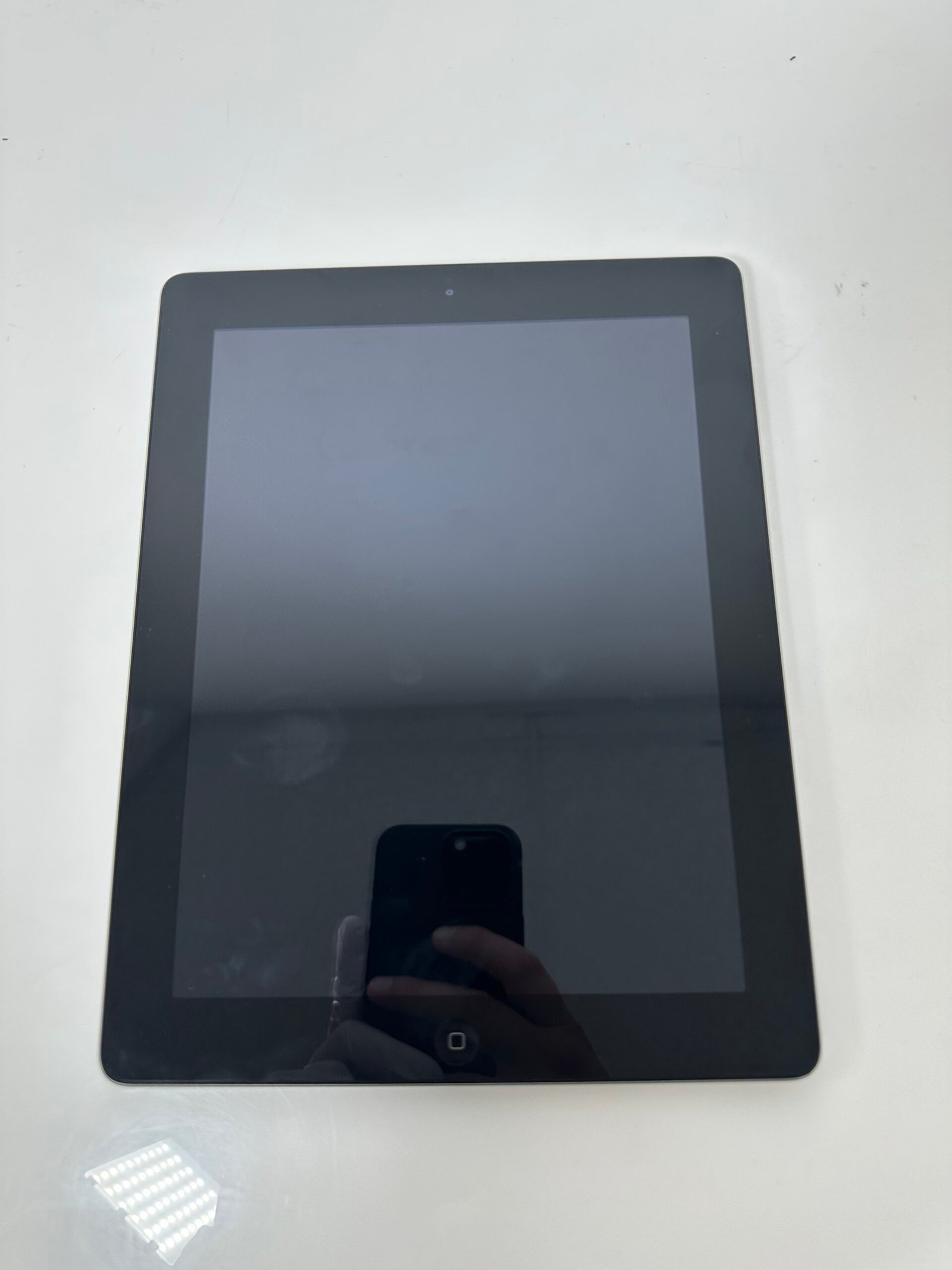 Apple iPad (4th Generation) 16GB Silver - Condição: Ótima (A)* - Imagem 2