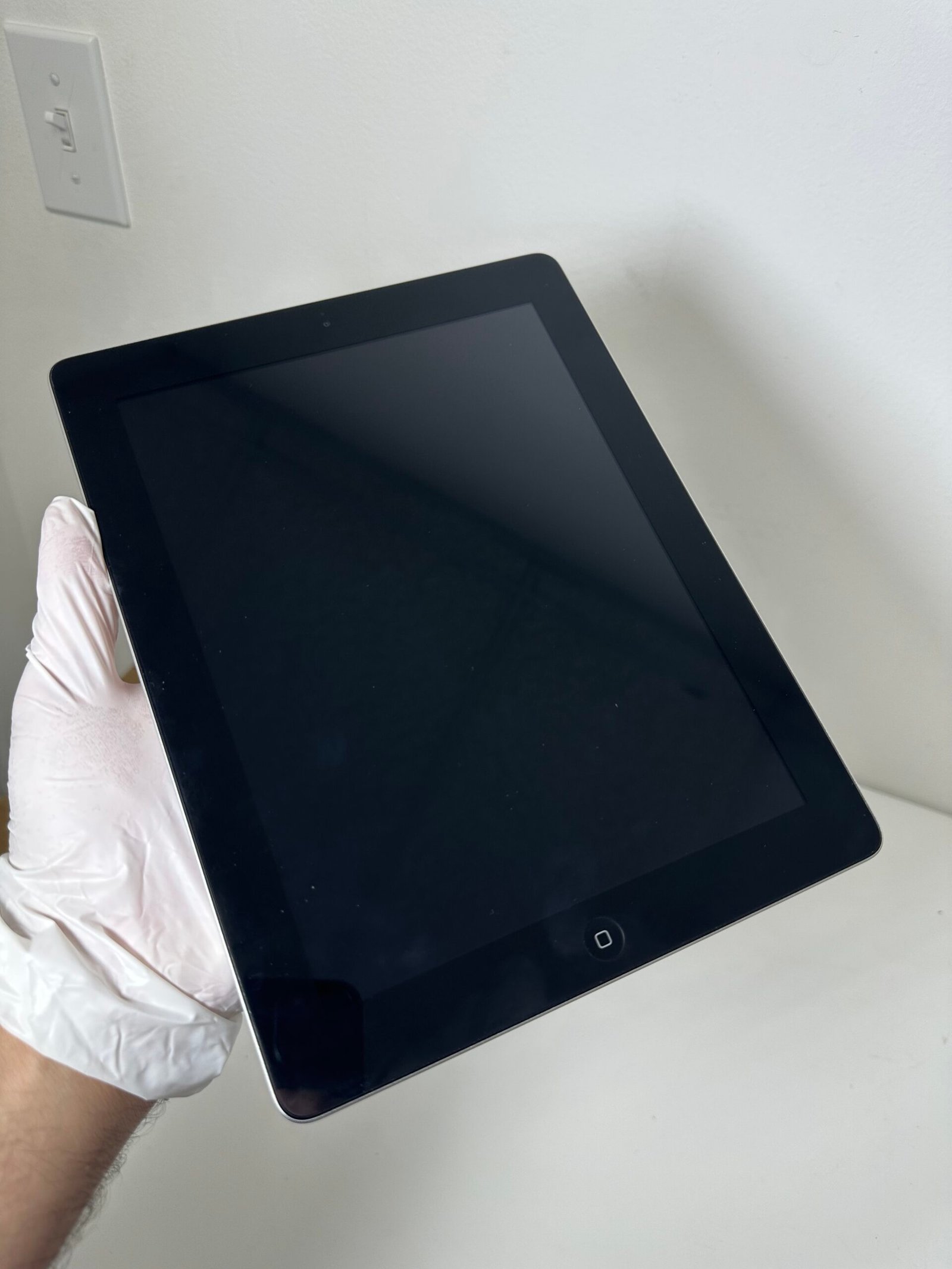 Apple iPad (4th Generation) 16GB Silver - Condição: Ótima (A)* - Imagem 3