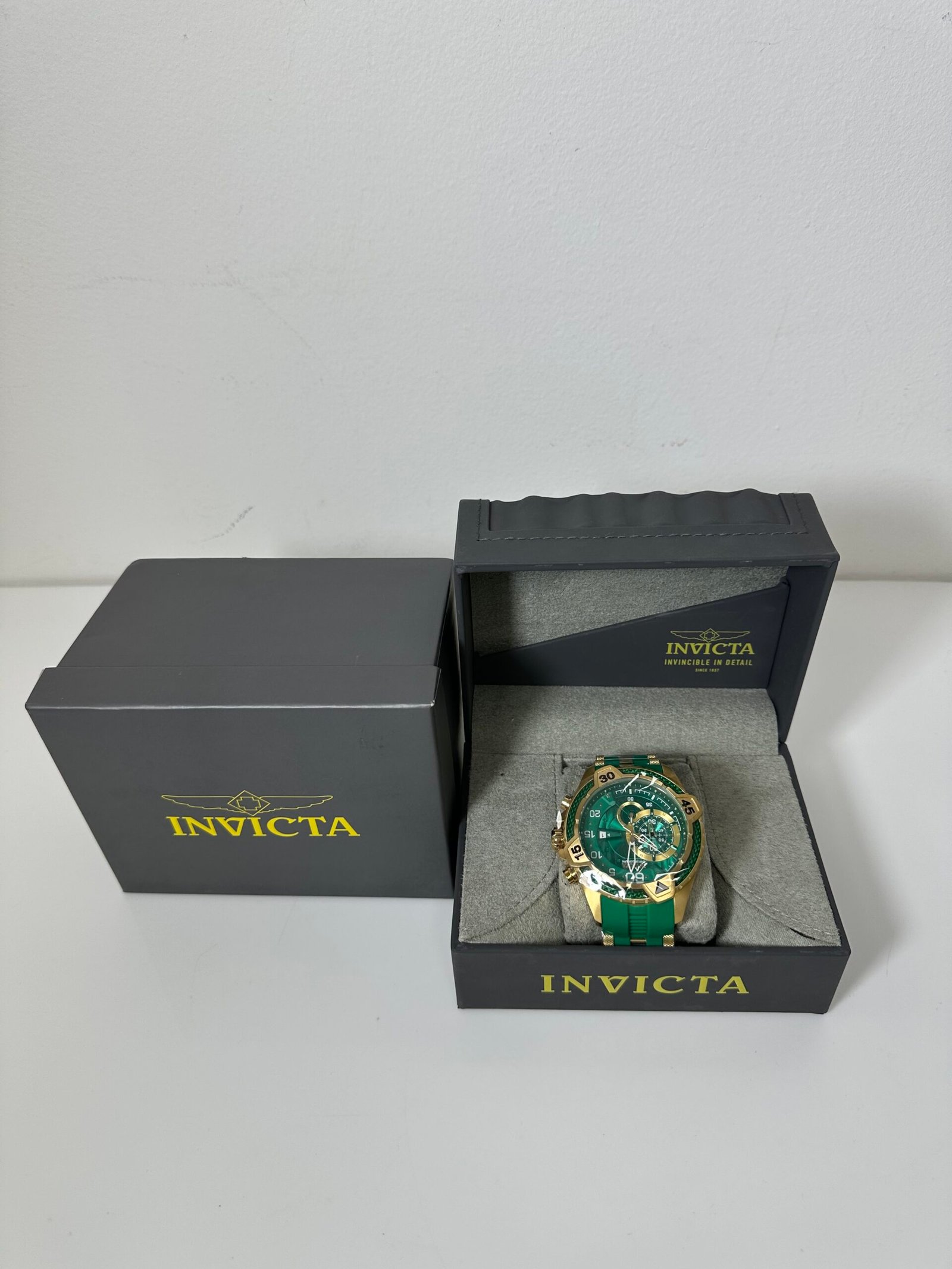Invicta- Aviator Model: 36428 - Men's Watch - 54mm, Green and Gold - Produto Novo (na caixa) - Imagem 5