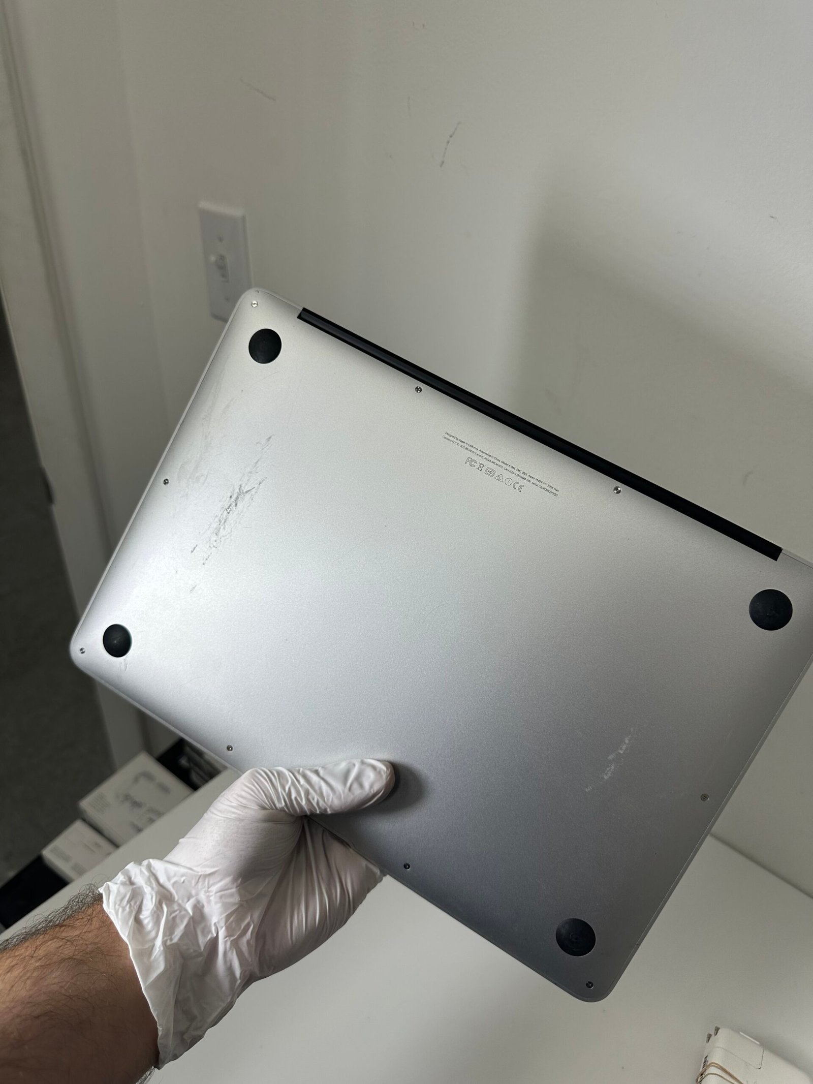 Apple - Macbook Air Model: A1466 - Imagem 2