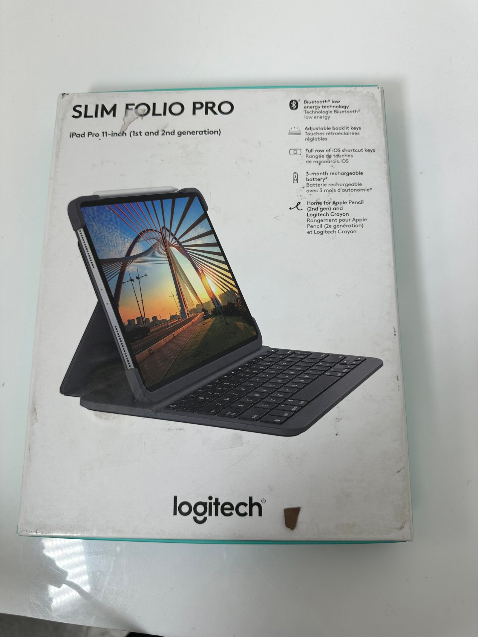 Logitech - Slim Folio Pro - Ipad Pro 11 (1st and 2nd generation)