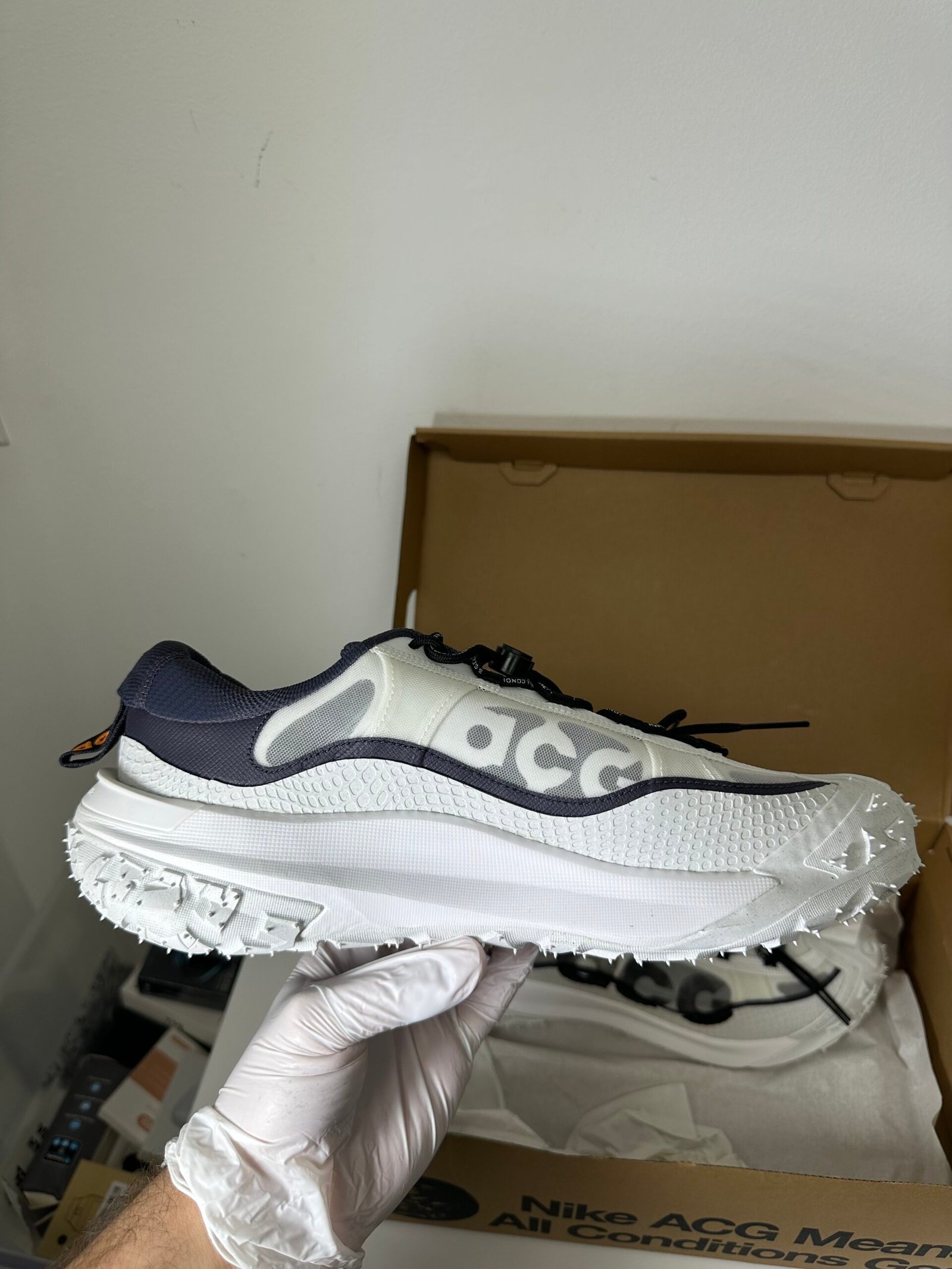 Nike - Tenis ACG Mountain Fly 2 LOW - Tamanho 43,5BR - Produto Novo (Na caixa) - Imagem 6