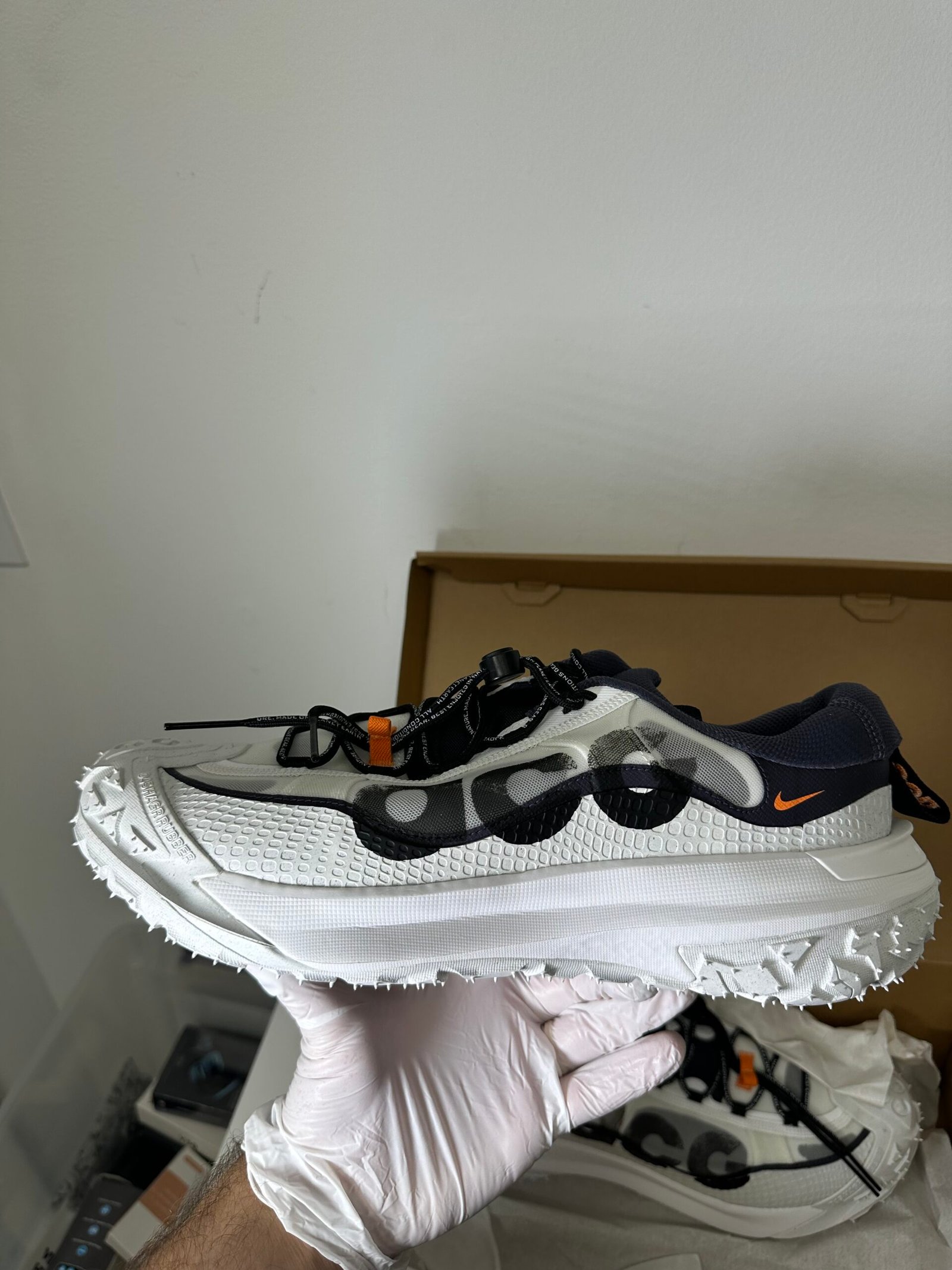 Nike - Tenis ACG Mountain Fly 2 LOW - Tamanho 43,5BR - Produto Novo (Na caixa) - Imagem 4