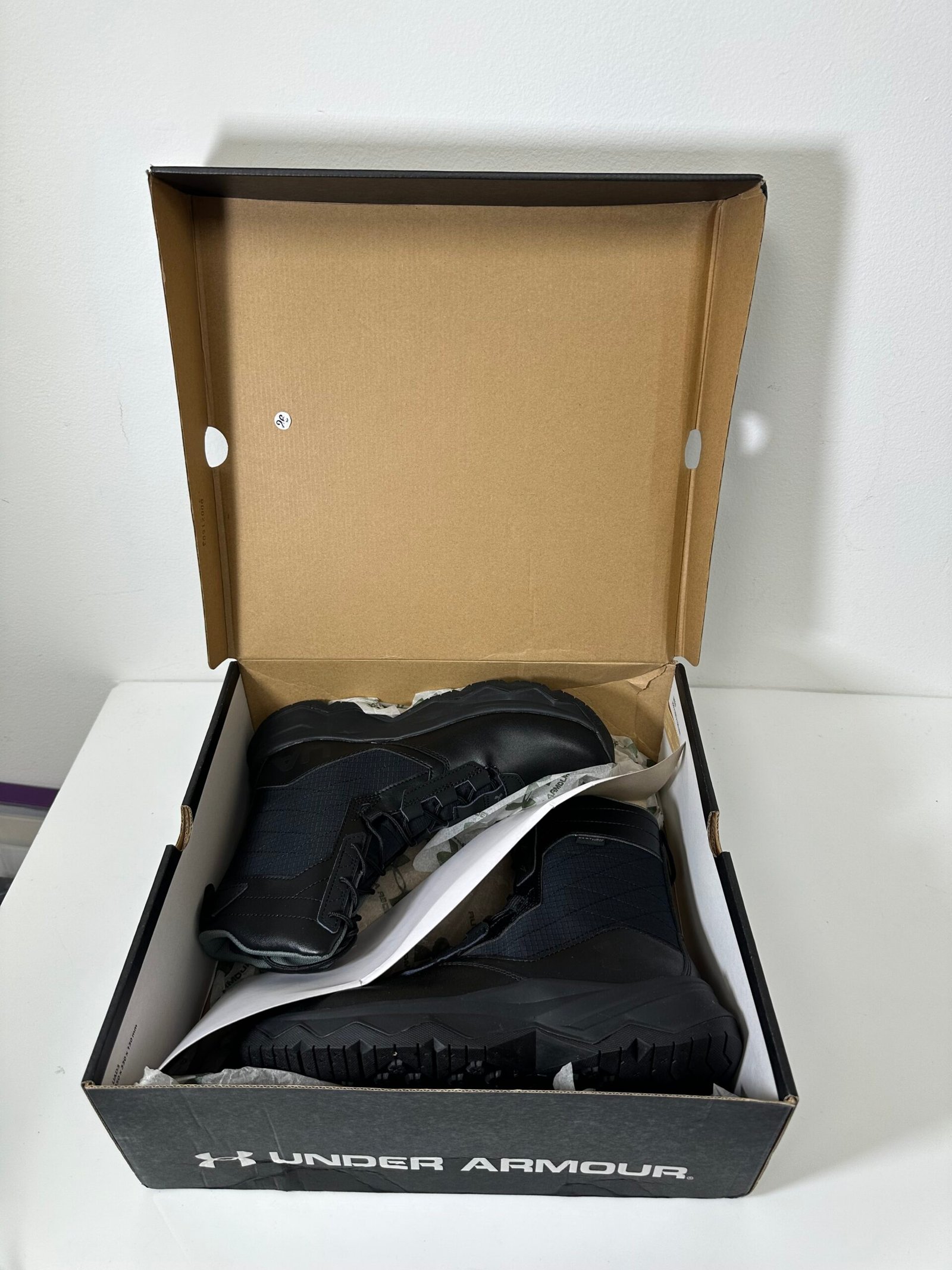 Under Armour - Tenis UA Stellar G2 WP Men`s - Tamanho 8.5US - Produto Novo (Na caixa) - Imagem 6