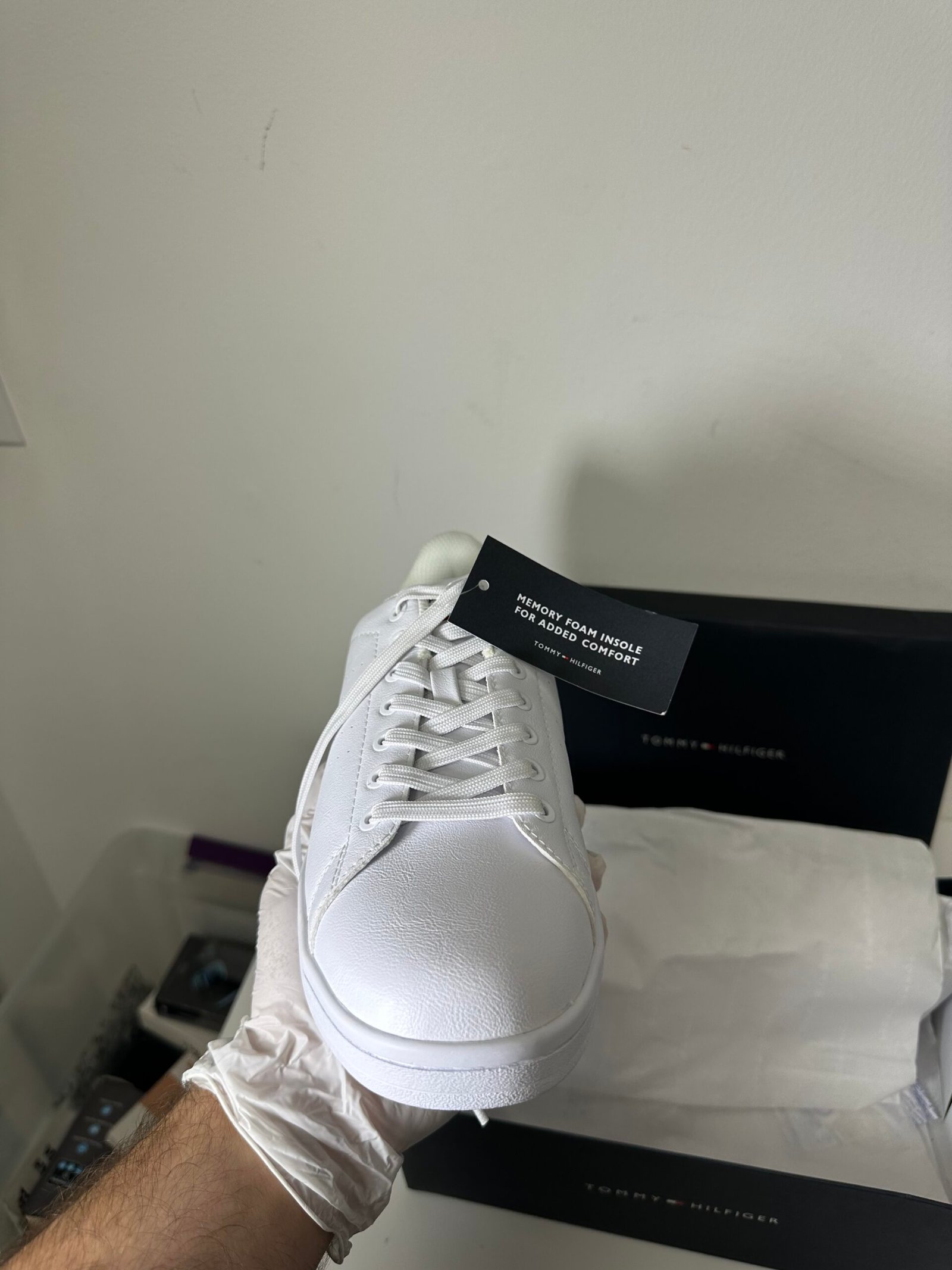 Tommy Hilfiger - Liston White 144 Men`s - Tamanho 10US - Produto Novo (Na caixa) - Imagem 3