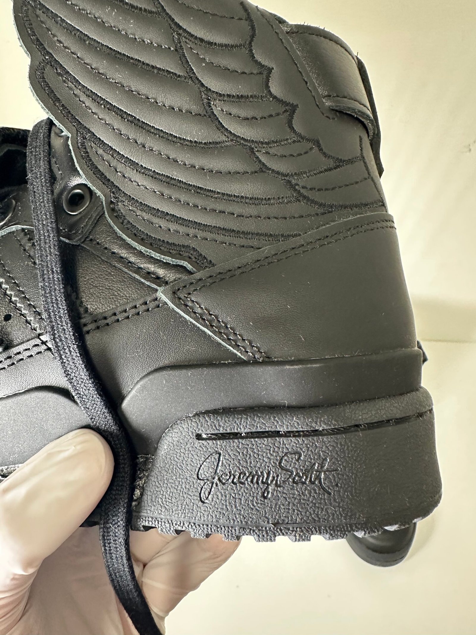 Adidas - Tenis Jeremy Scott x adidas Wings 4.0 I 'Core Black' - Tamanho 8,5US - Produto Novo (No box) - Imagem 3