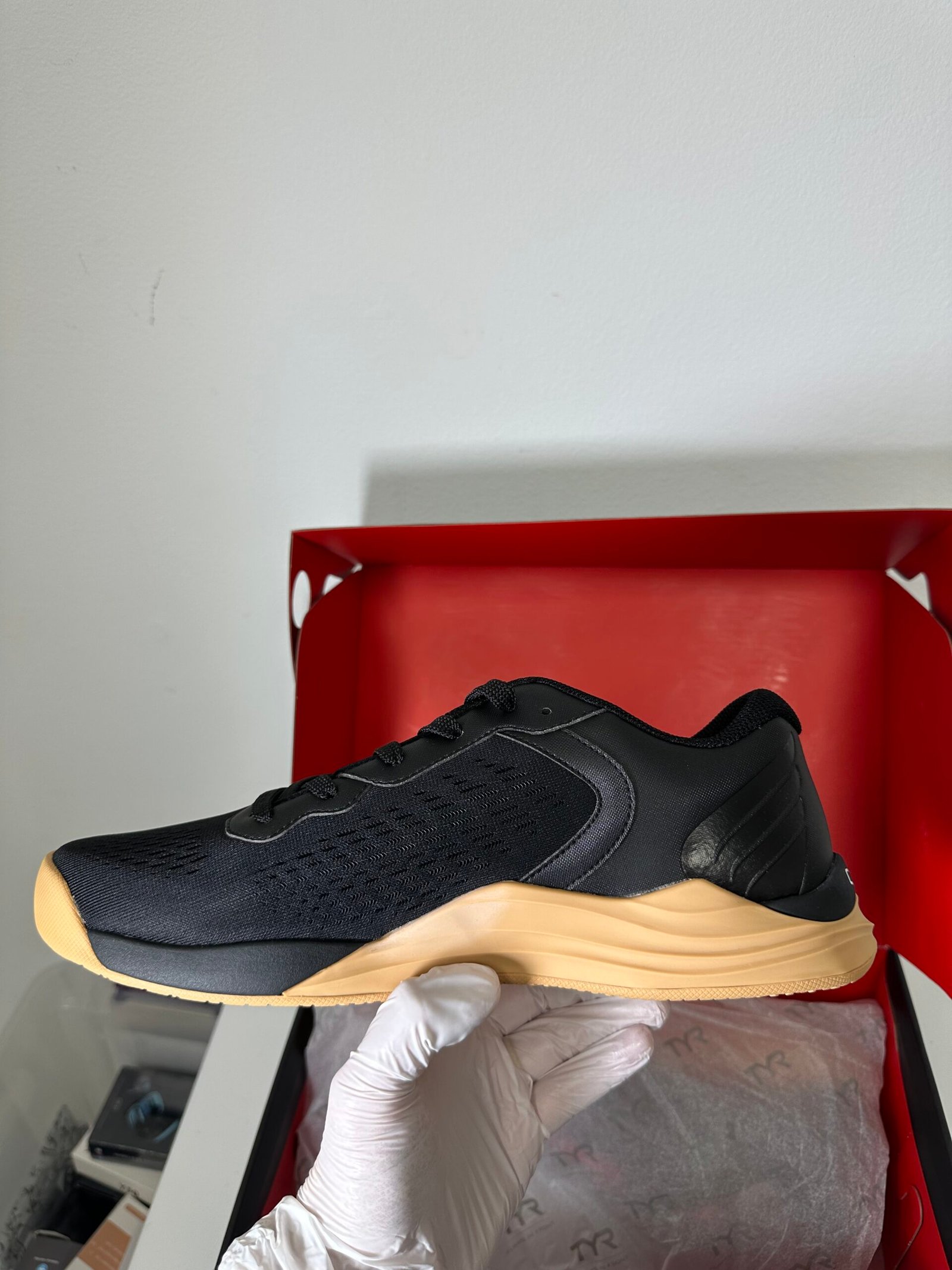 TYR - Tenis CXT-1 Trainer Unisex - Tamanho Masculino 10.5US e Feminino 12US - Produto Novo (Na caixa) - Imagem 4