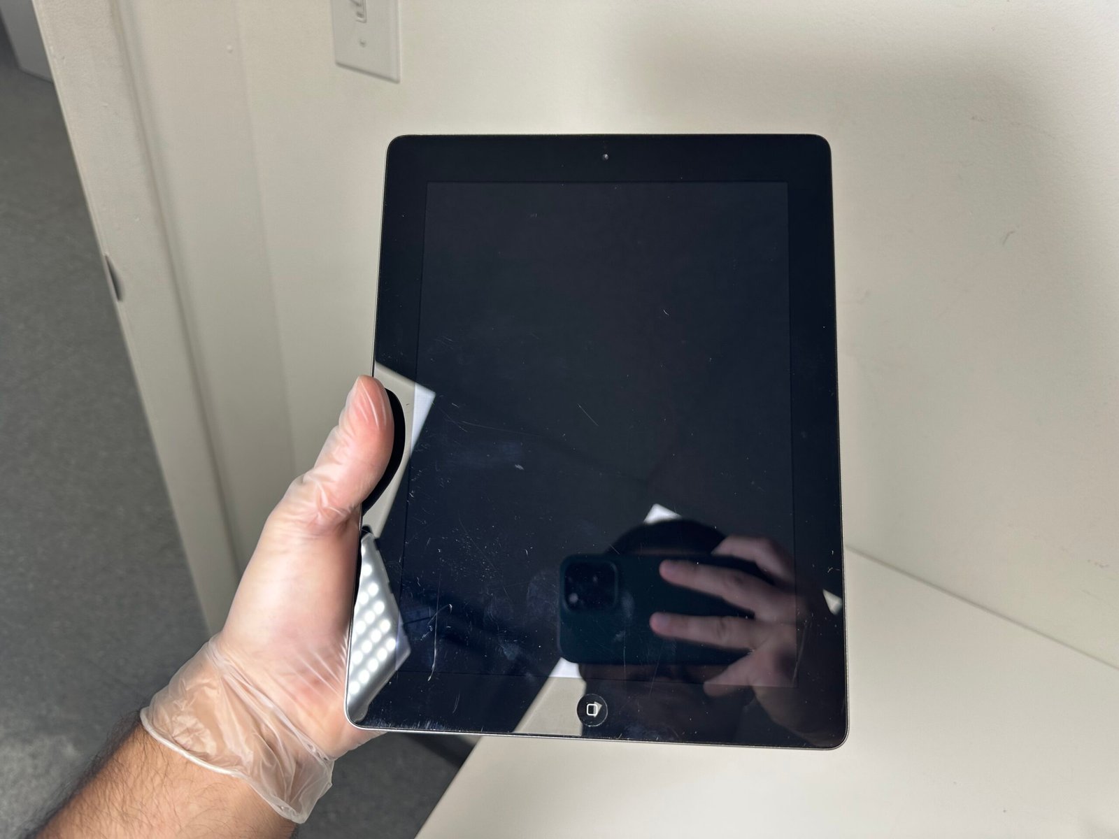 Apple iPad (2th Generation) 16GB Space Gray - Condição: Boa (B+) - Imagem 6