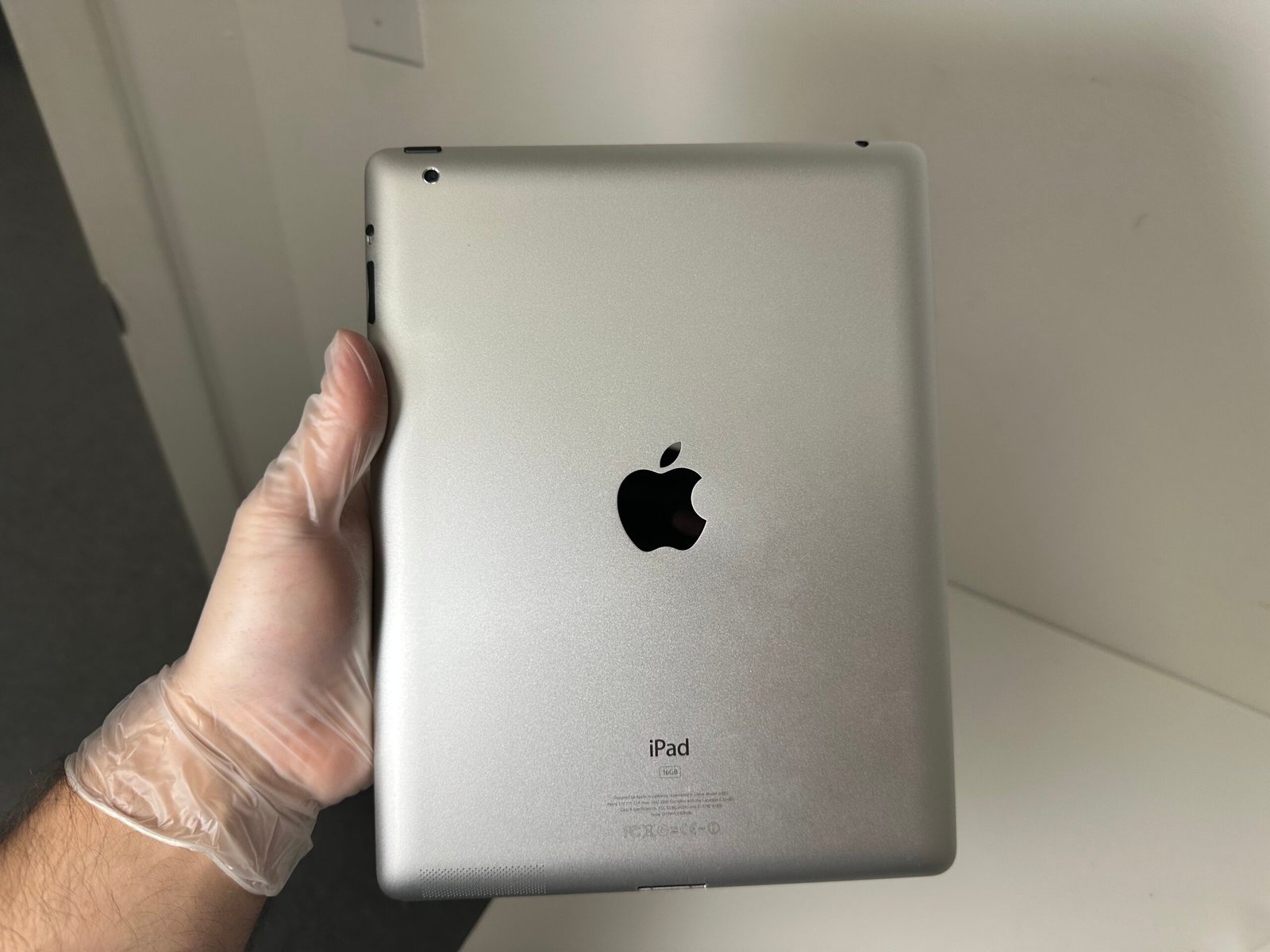Apple iPad (2th Generation) 16GB Space Gray - Condição: Boa (B+)