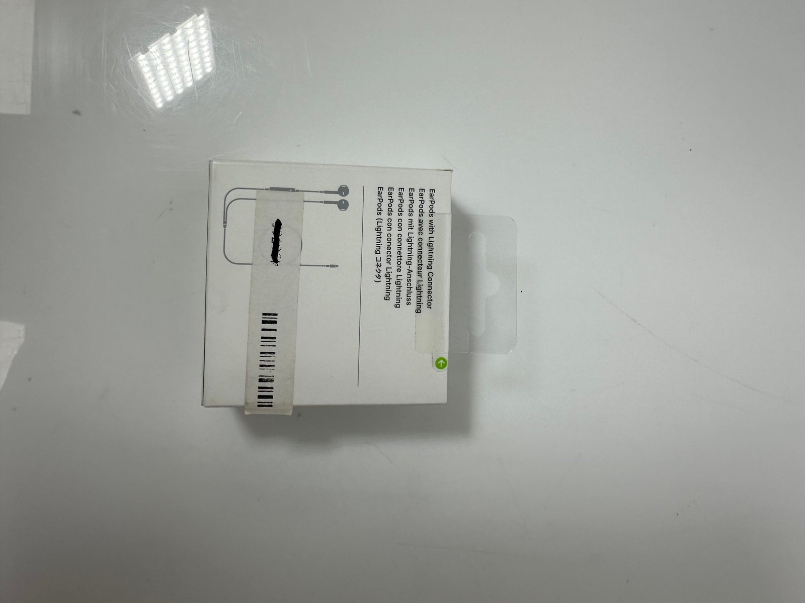 Apple - EarPods - Lightning Connector Model: A1748 - Produto Novo (Lacrado) - Imagem 3