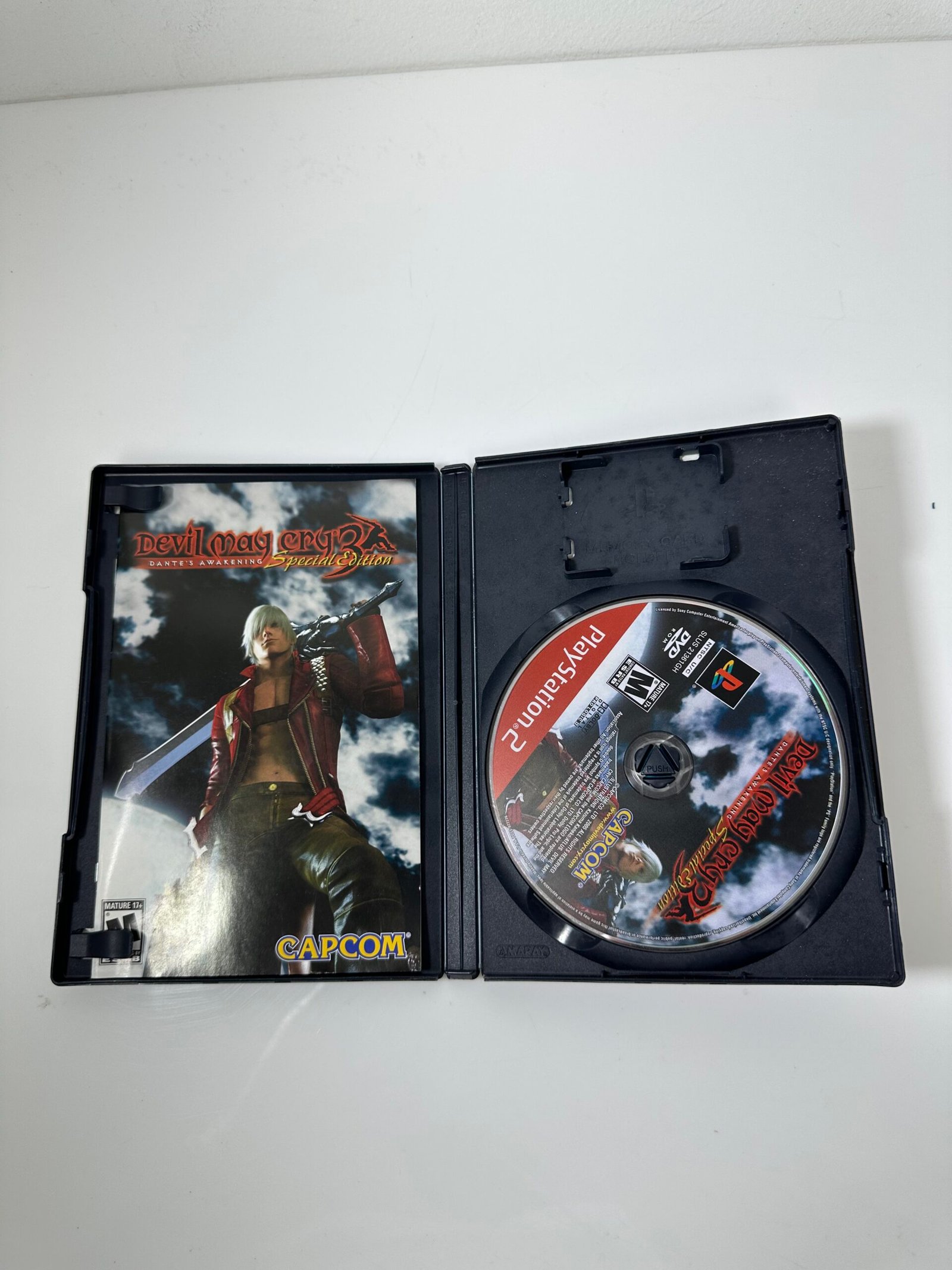 Devil May Cry 3 Special Edition - Playstation 2 - Produto Usado - Imagem 3