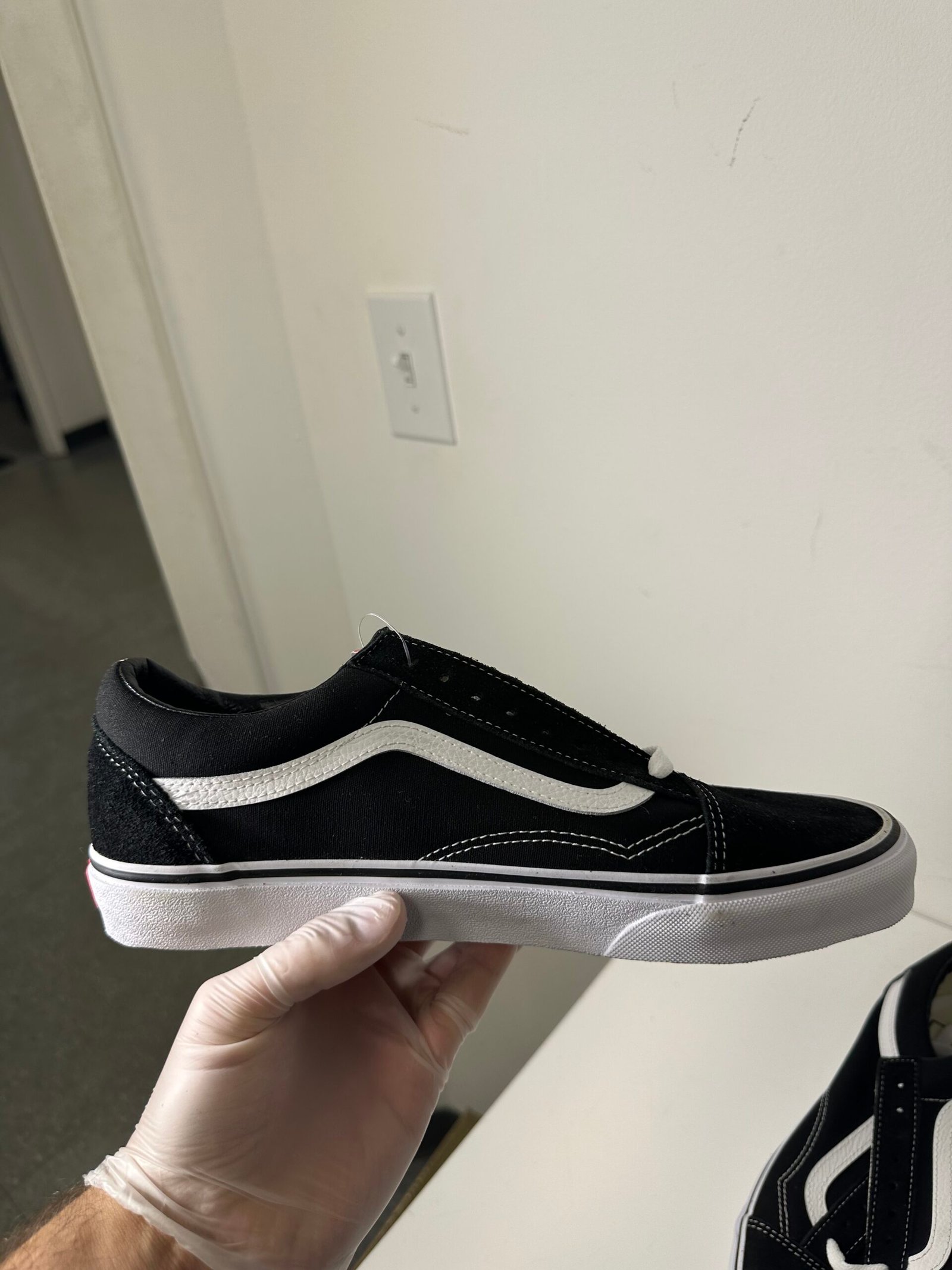 Vans - Tenis Old Skool Core - Tamanho Masculino 9,5US e Feminino 11US - Produto Novo (Sem Caixa) - Imagem 3