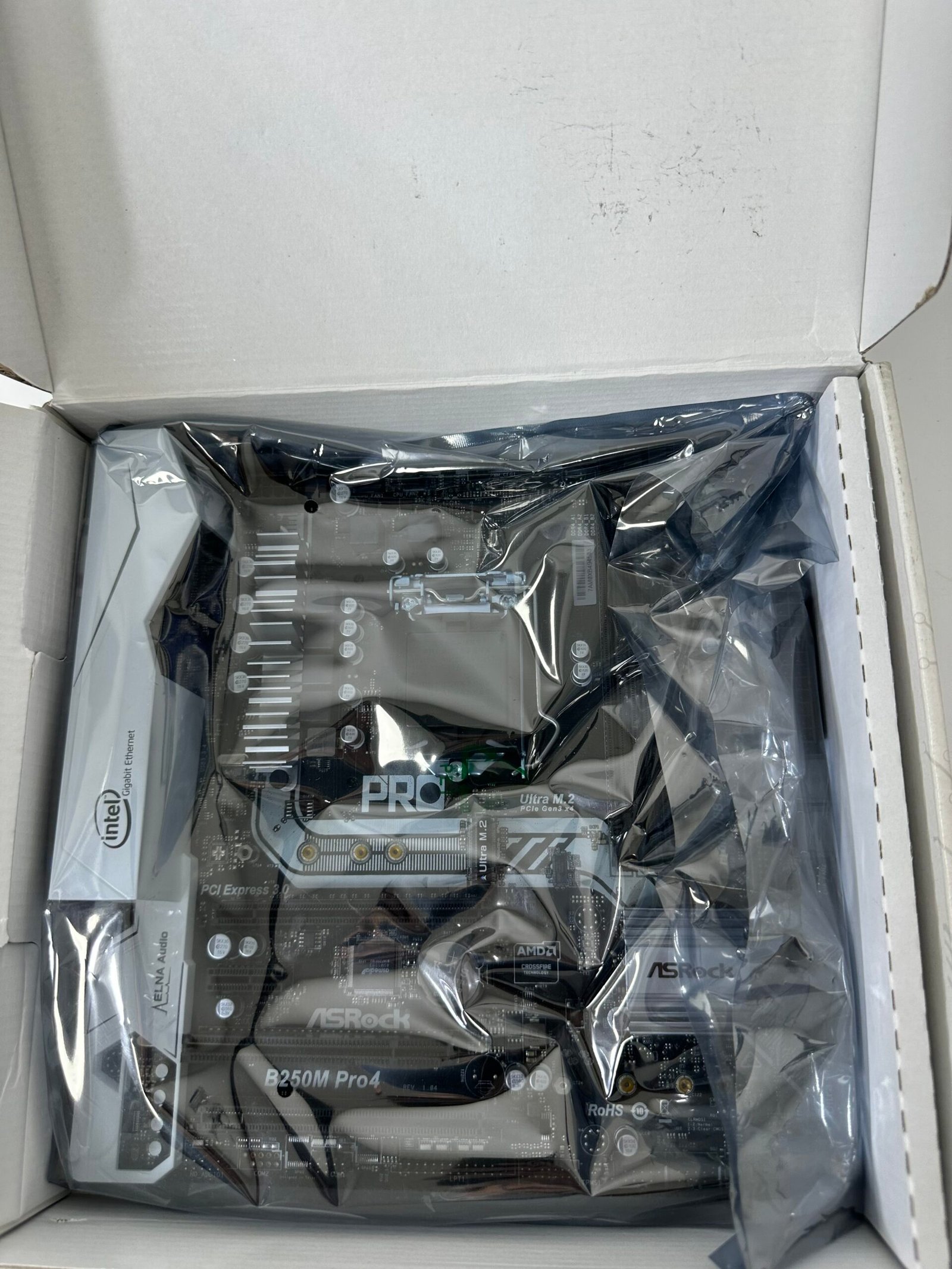AsRock - Placa-mãe B250M PRO4 7th Gen - Produto Novo (Open Box) - Imagem 3