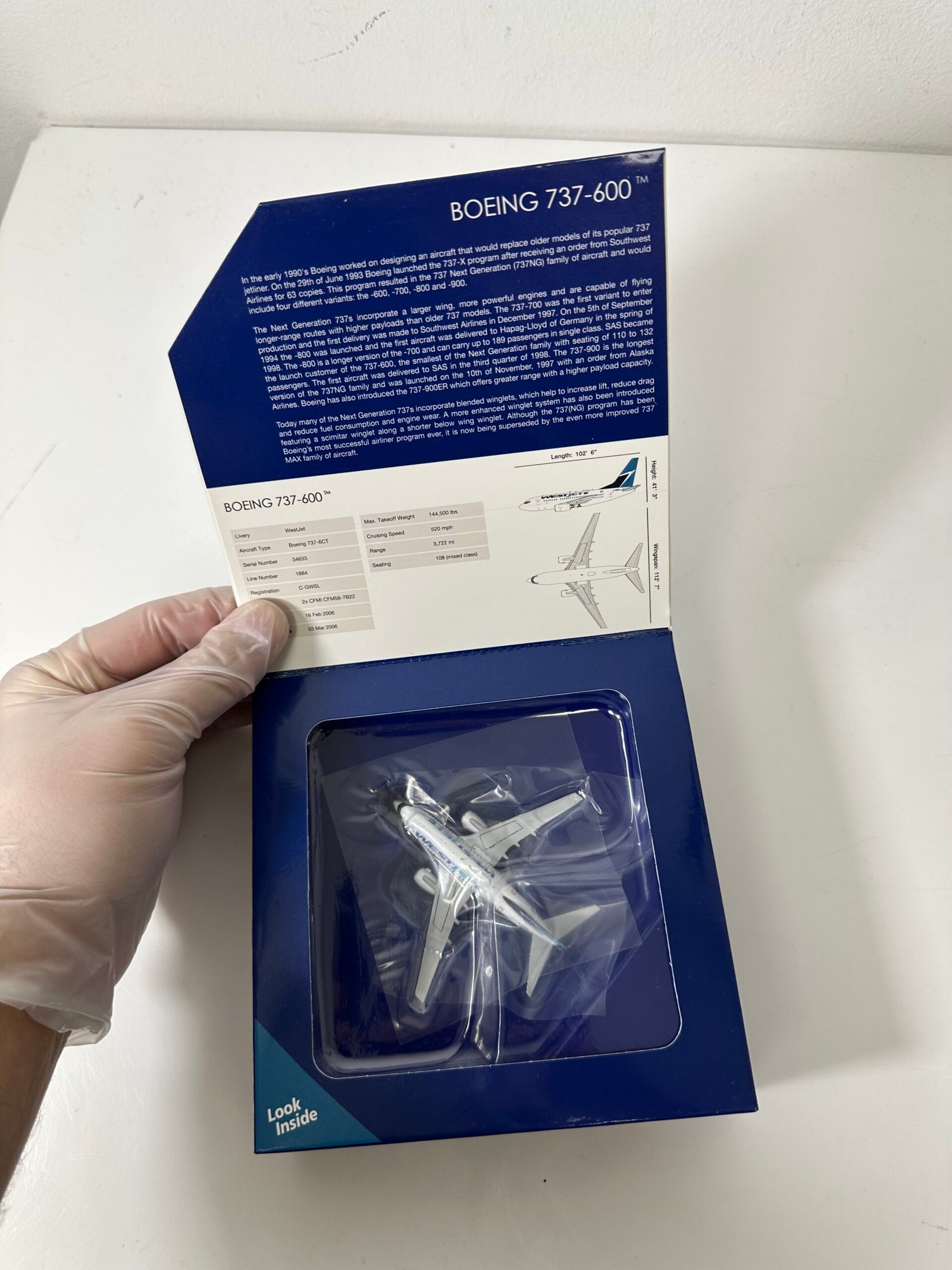 Gemini Jets - Miniatura Westjet - Boeing 737-600 - Escala 1:400 - Produto Novo (Na Caixa) - Imagem 2
