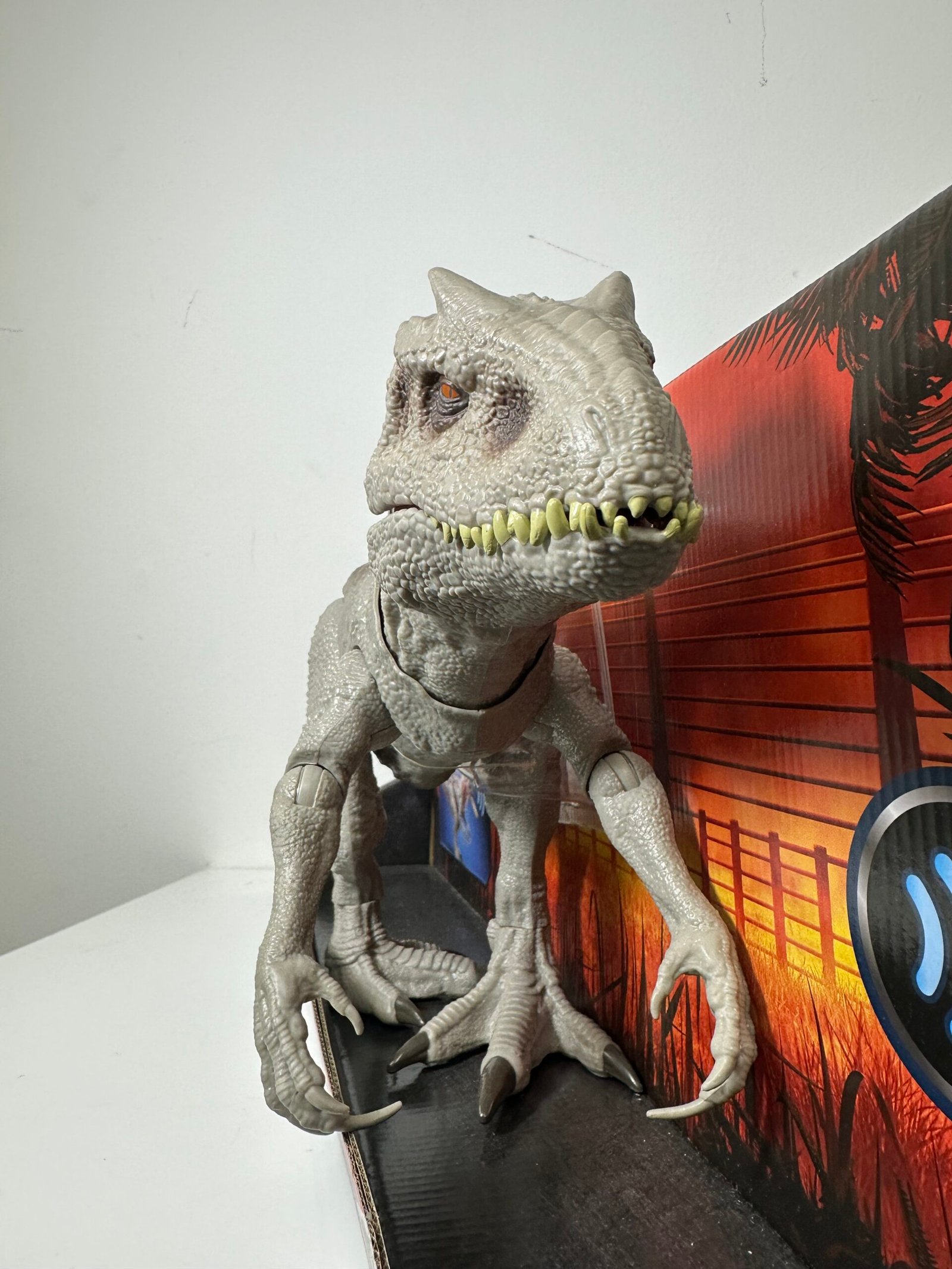 Jurassic World - Indominus Rex - Produto Novo (Na Caixa) - Imagem 2