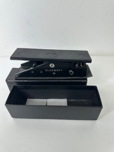 Tapestry Audio Bloomery Active-Black - Pedal de volume para guitarra - Produto Novo (Lacrado)