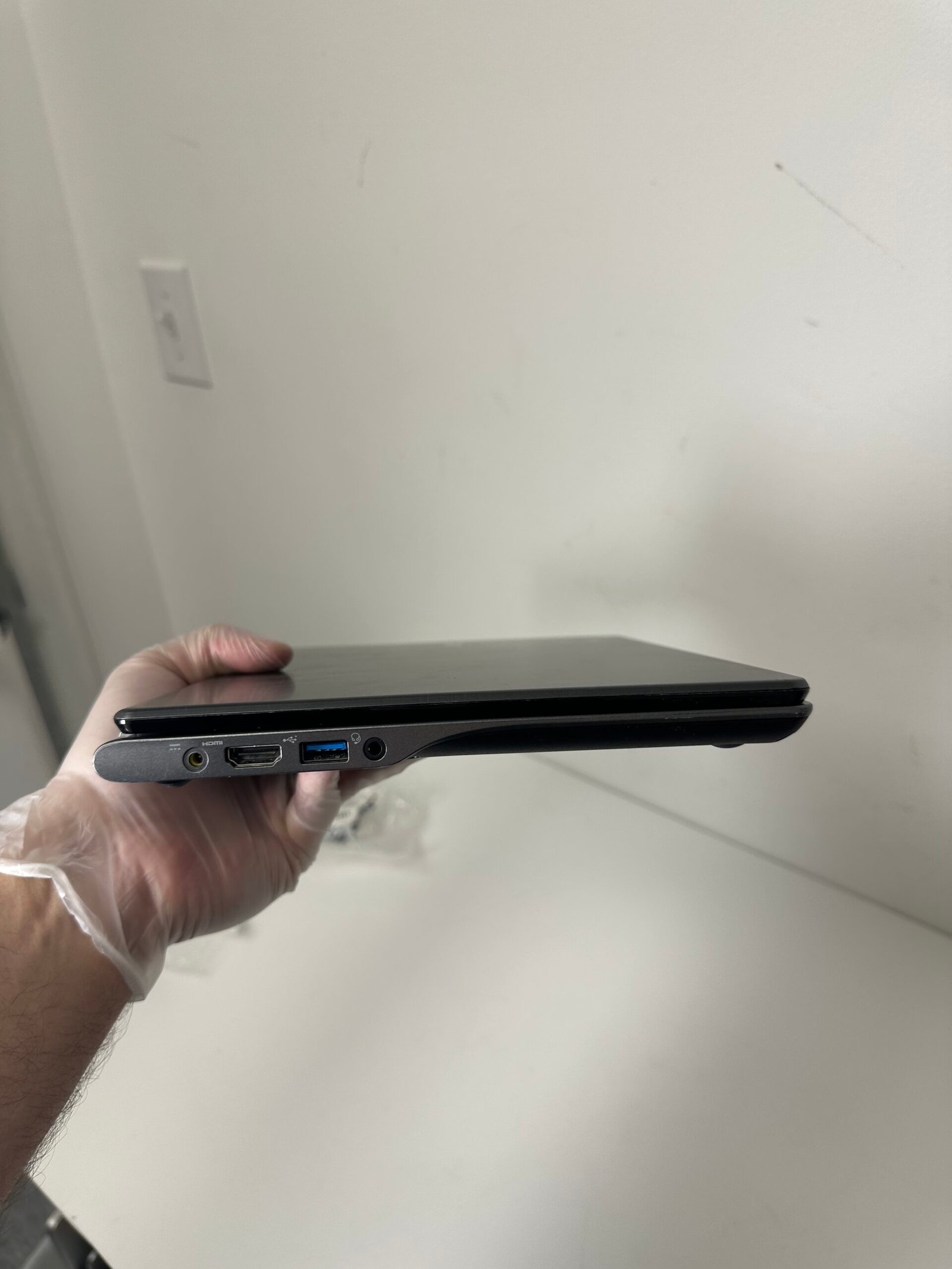 Acer Chromebook Model C740 ZHN - Processador Intel Celeron - Condição: Excelente (A+) - Imagem 3