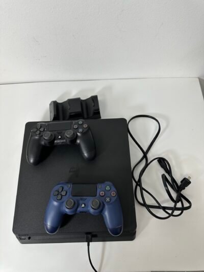 Sony Playstation 4 Slim + 2 controles DualShock 4 - Condição: Otima (A)
