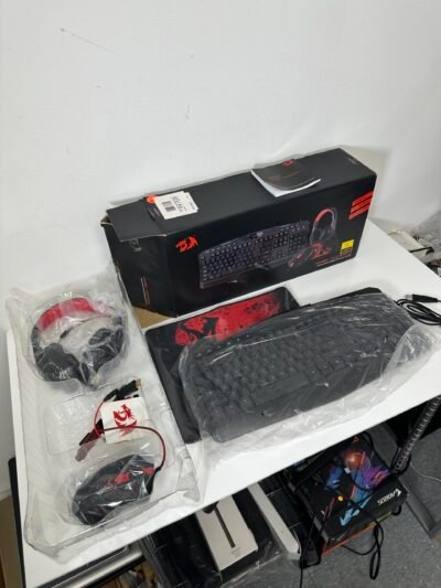 Redragon - Gaming Essentials 4-in-1 (Keyboard/Mouse/Headset/Mousepad) - Produto Novo (Open Box)