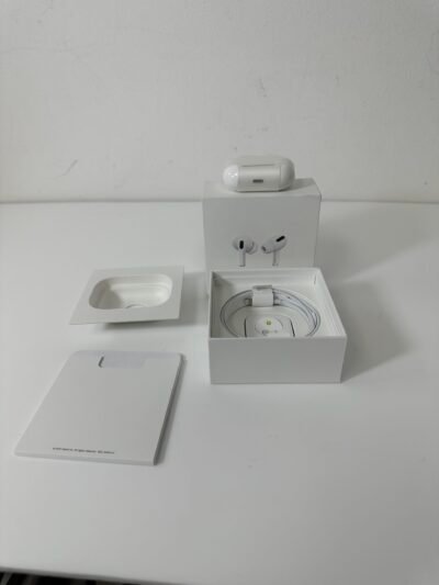 Apple AirPods PRO (1st Gen) - Produto Novo (Open Box)