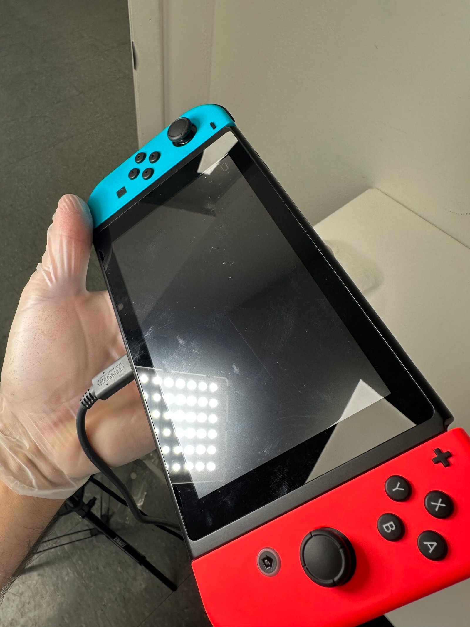 Nintendo Switch - Model HAC-001 - Kit Completo com Dock, Controles e Cabo de Energia - Condição: Otima (A) - Imagem 5