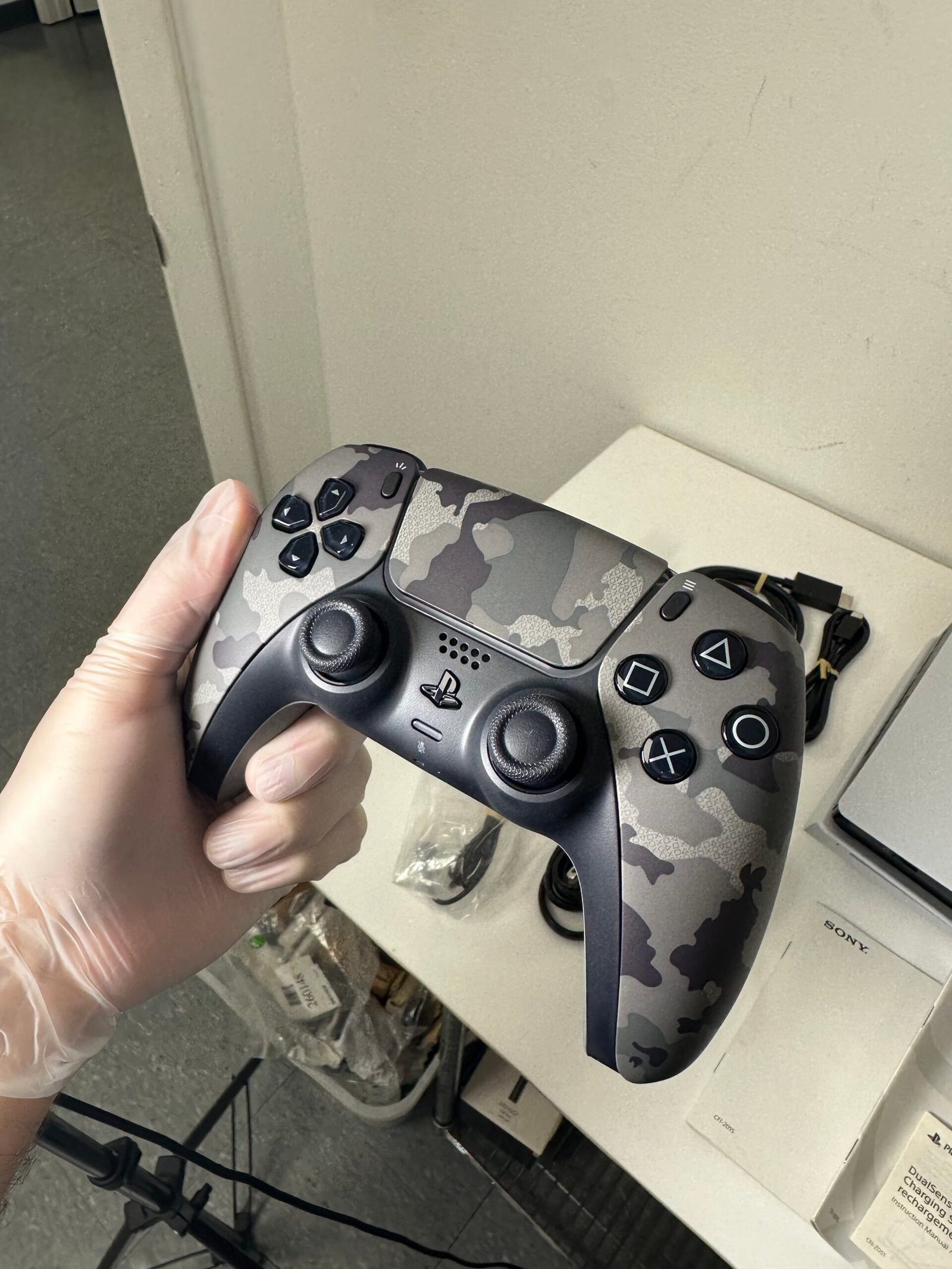 Sony Playstation 5 Disc Edition + 2 controle DualSense + Charging Station - PRODUTO NOVO! (Sem Caixa) - Imagem 6