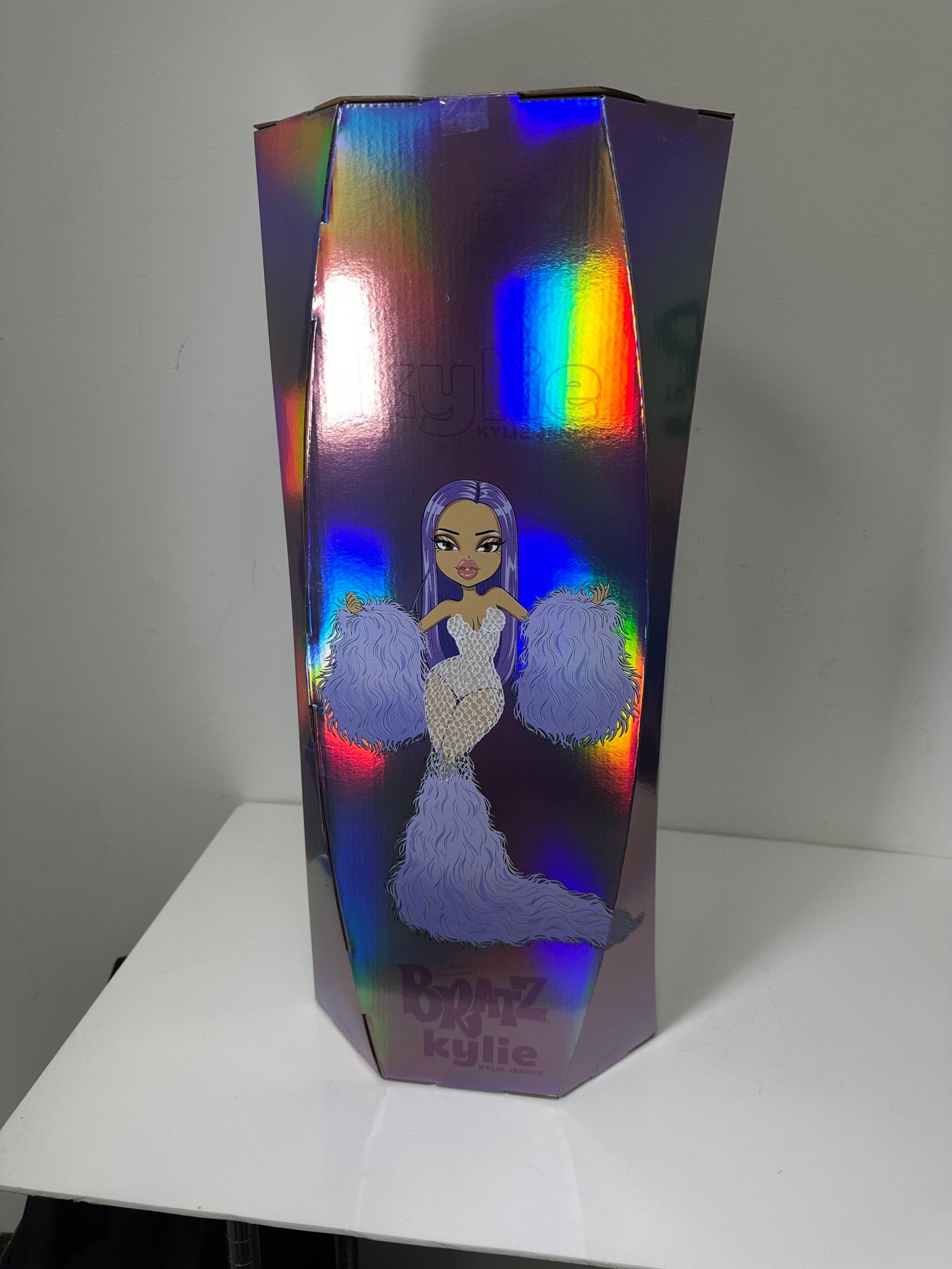 Bratz - Kylie Jenner - Produto Novo (Na Caixa) - Imagem 2