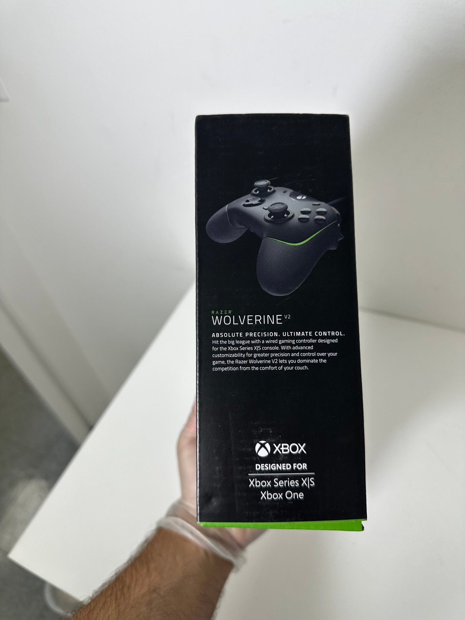 Razer - Wolverine V2 Wired Gaming Controller for XBOX - Produto Novo (Lacrado) - Imagem 2