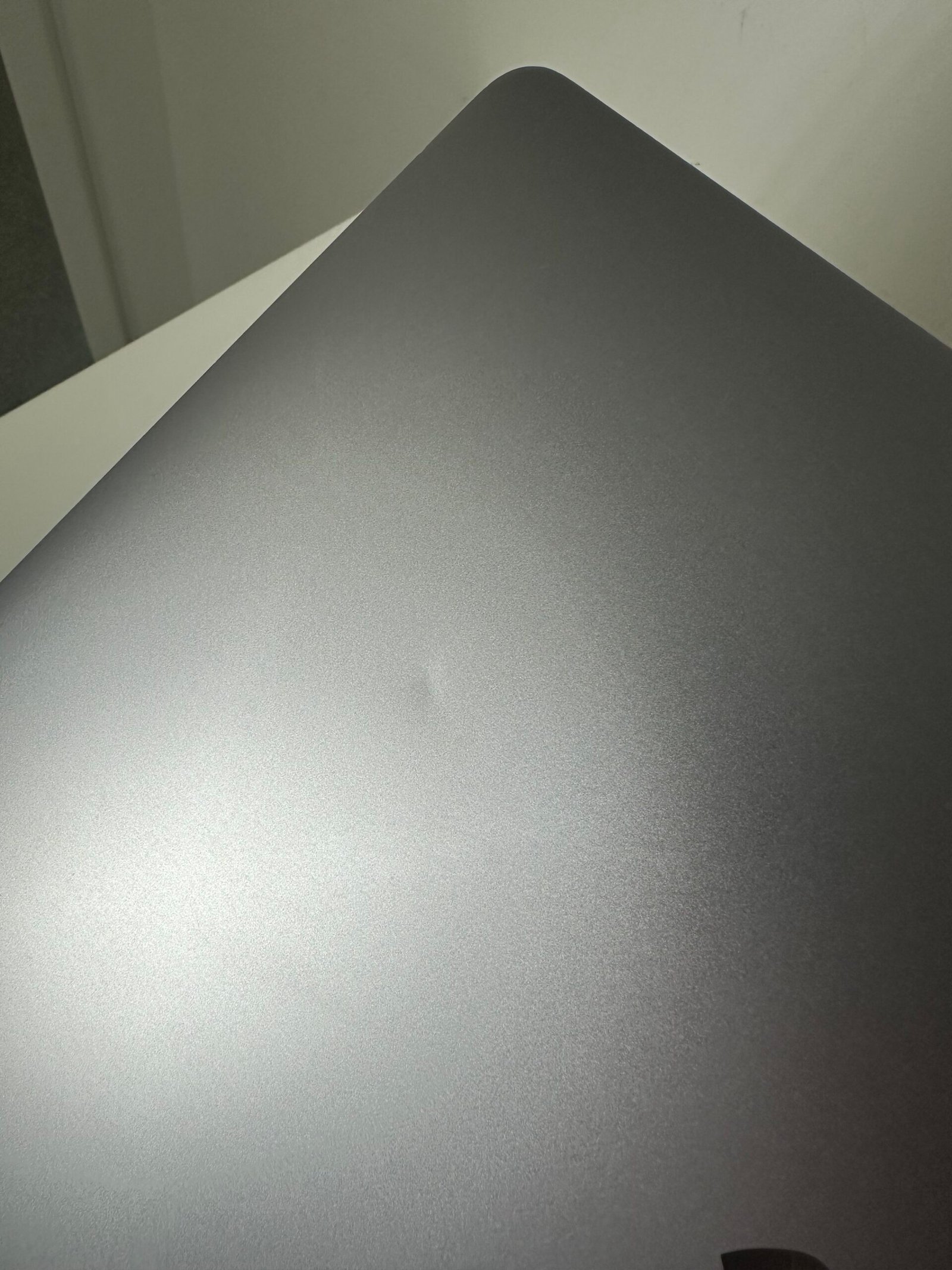 Apple - Macbook PRO Model: A2141 - Condição: Otima (A) - Imagem 7