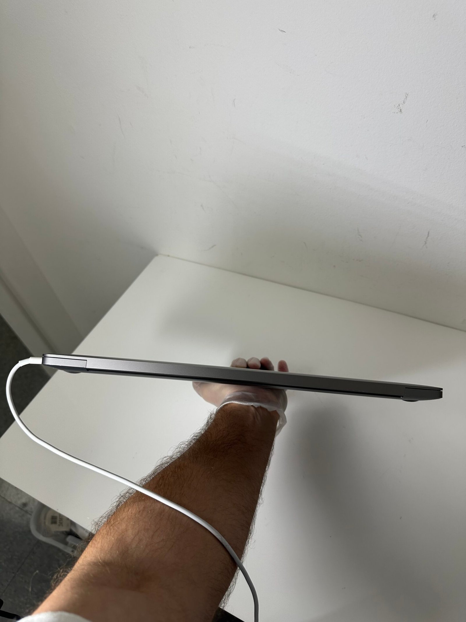 Apple - Macbook PRO Model: A2141 - Condição: Otima (A) - Imagem 5