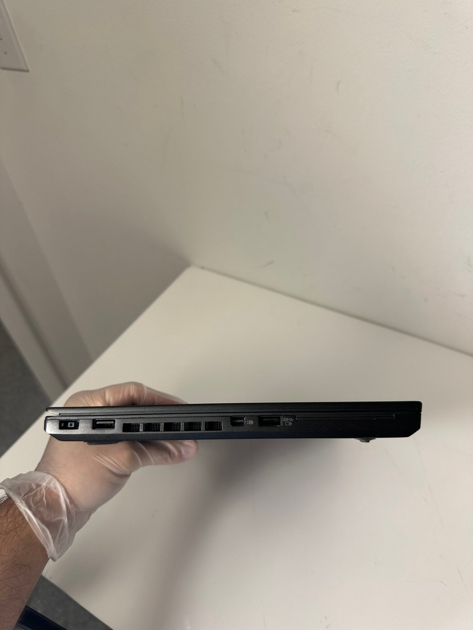 Lenovo ThinkPad Model T440s - Intel Core i7 - Condição: Otima (A) - Imagem 4