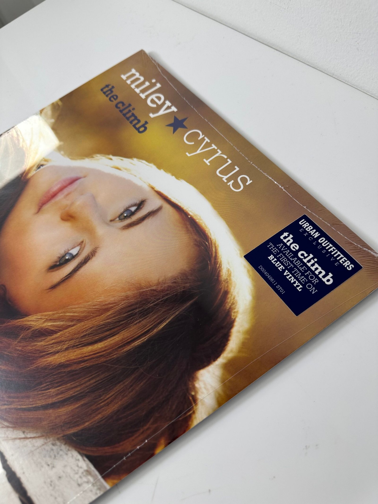 Miley Cyrus - LP The Climb - Vinil Azul - Produto Novo (Lacrado) - Imagem 3