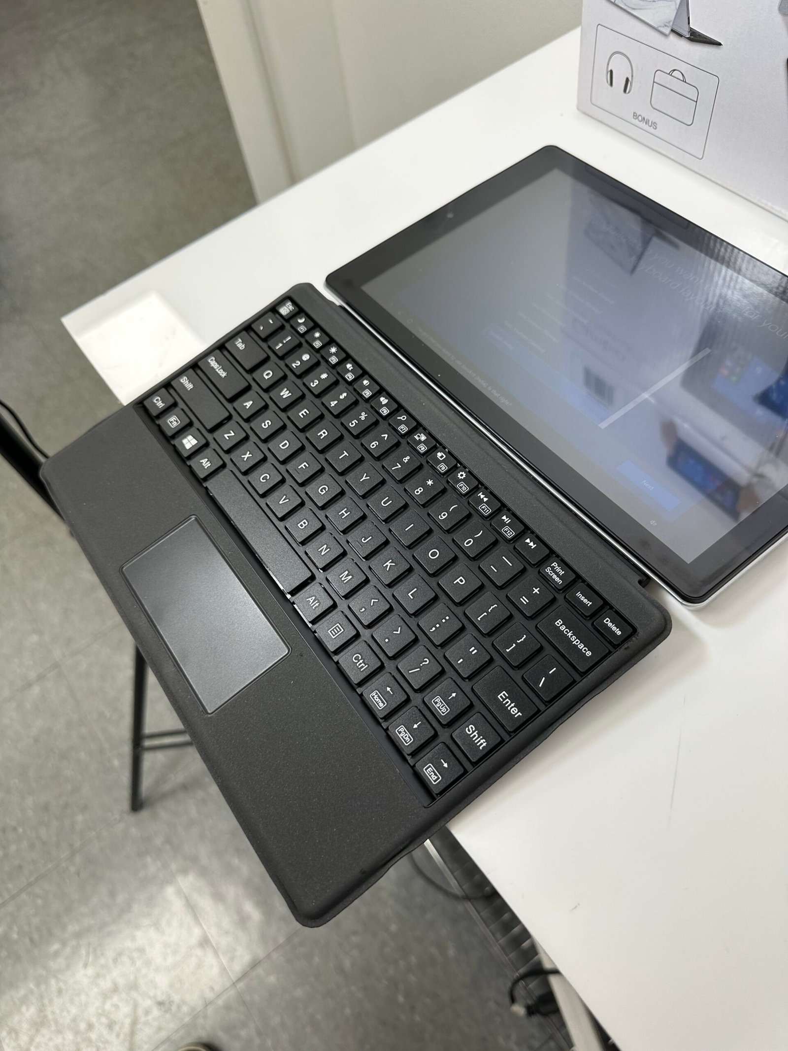 RCA Premier Cambio 2-in-1 NotebookTablet - Produto Novo (Na Caixa) - Imagem 3