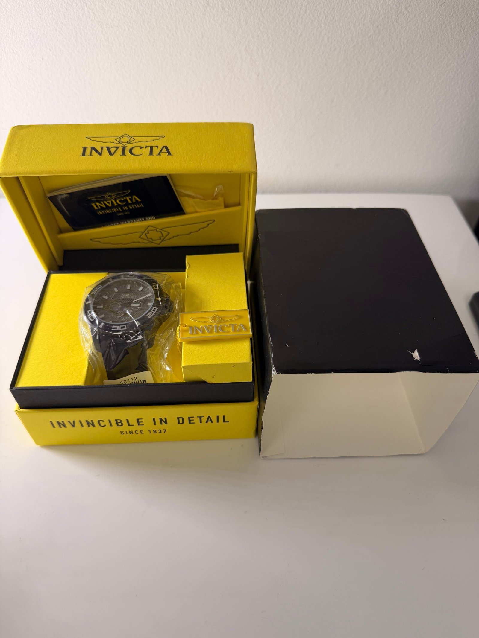 Invicta Pro Diver Men Model 30112 Men's Watch - Imagem 2